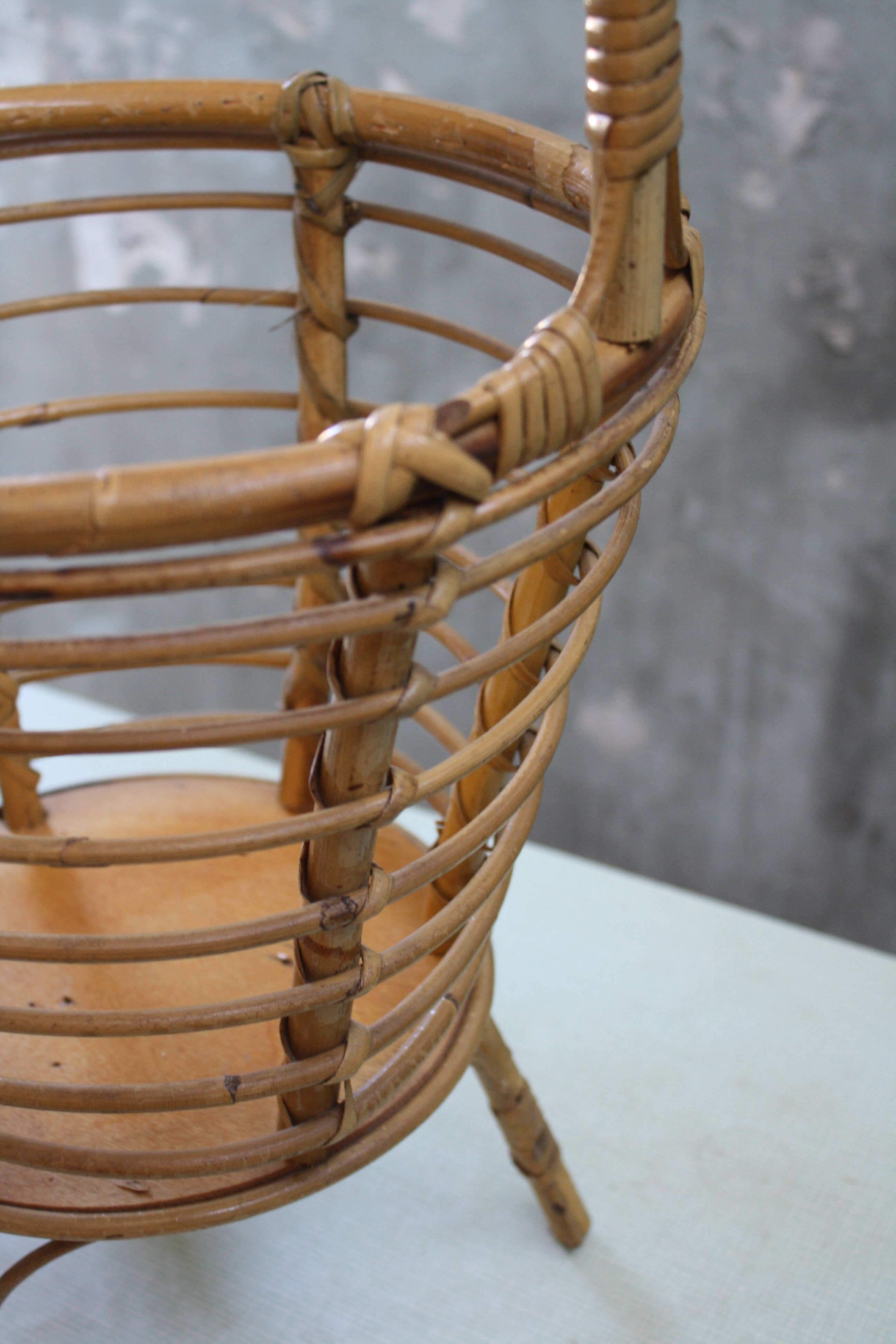 Travailleuse rotin vintage