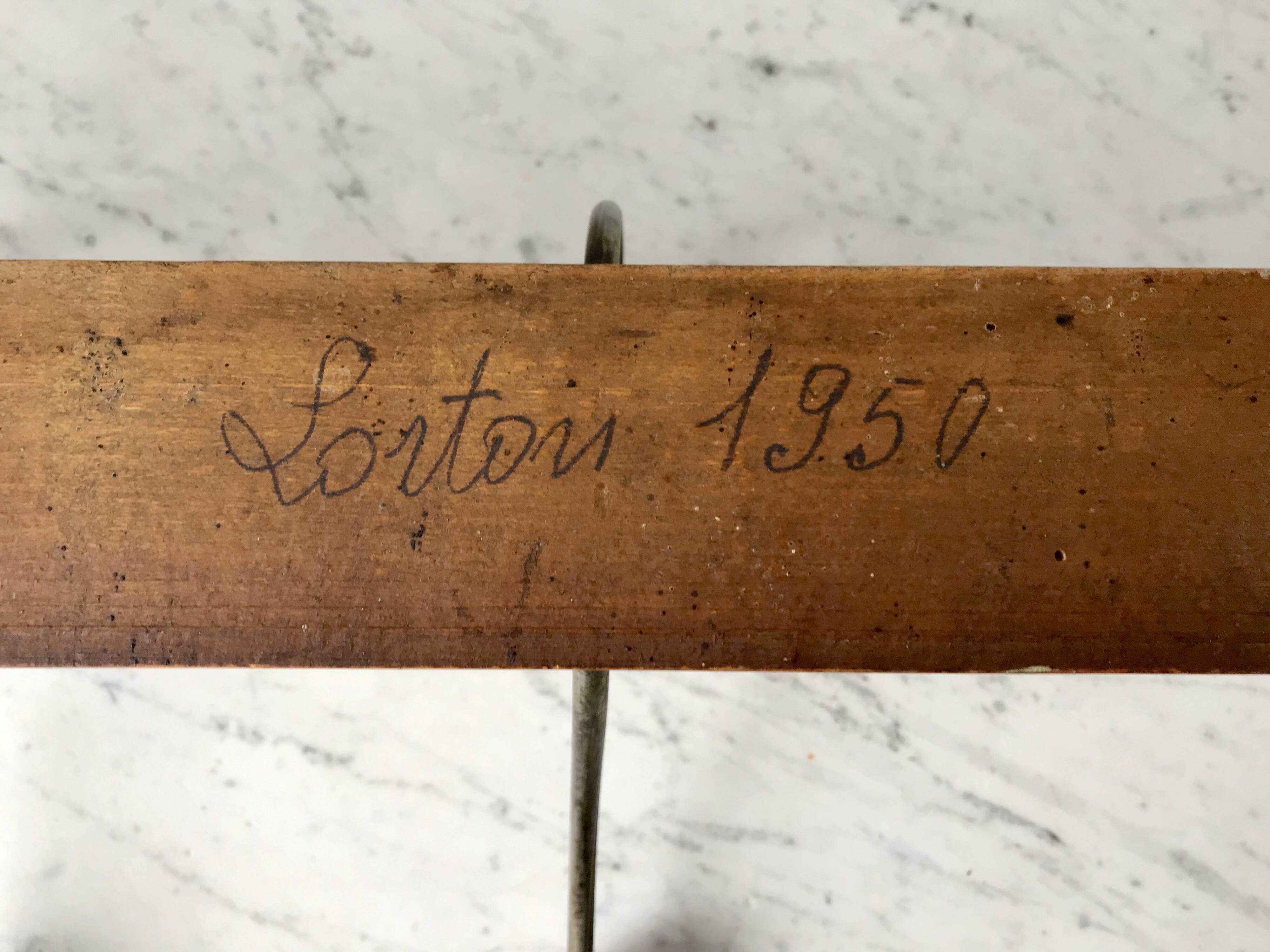 wooden coat hook type dormitories 50s