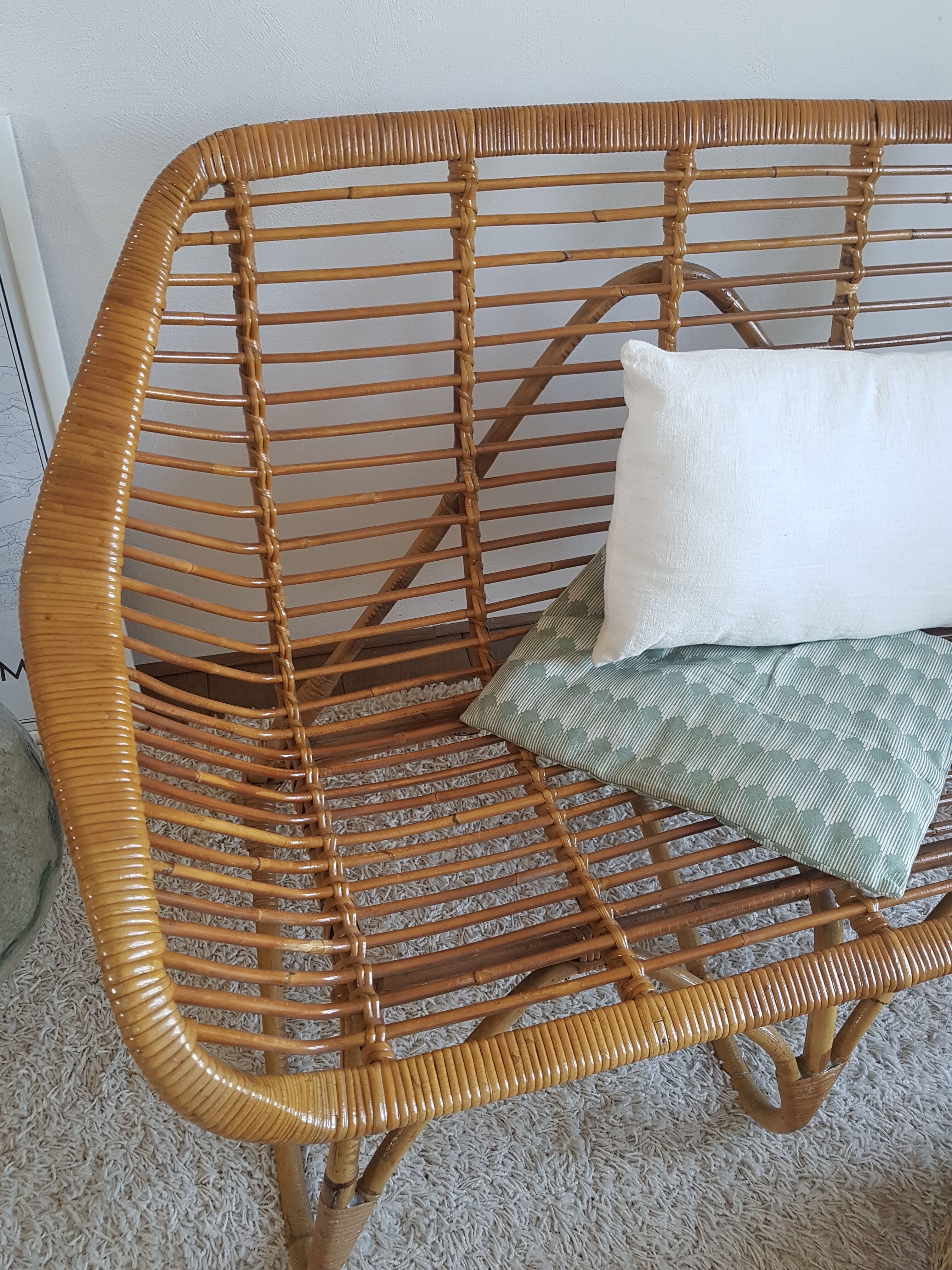 2 seater rattan bench