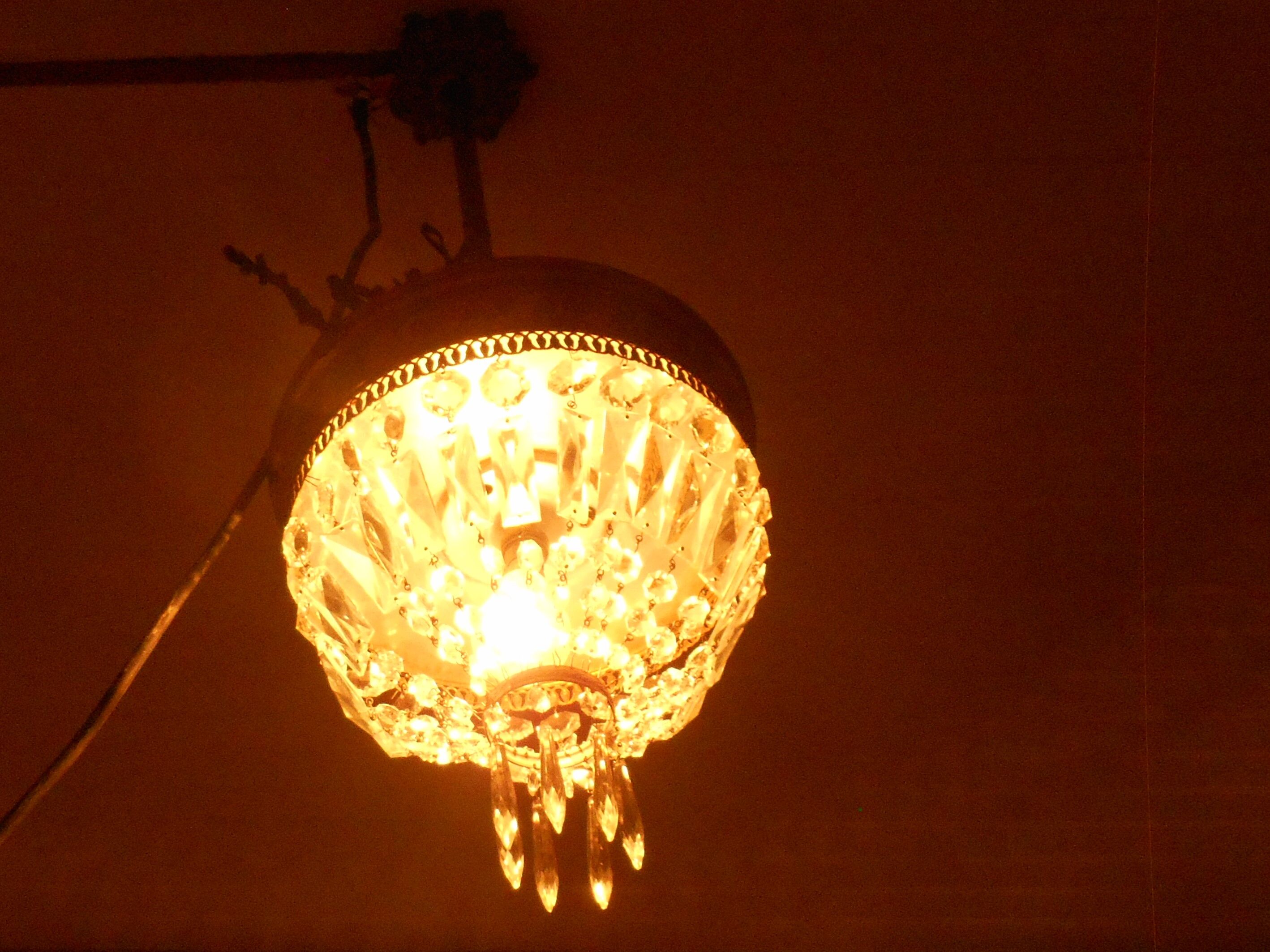 Chandelier-suspension grapevines, old gas spout
