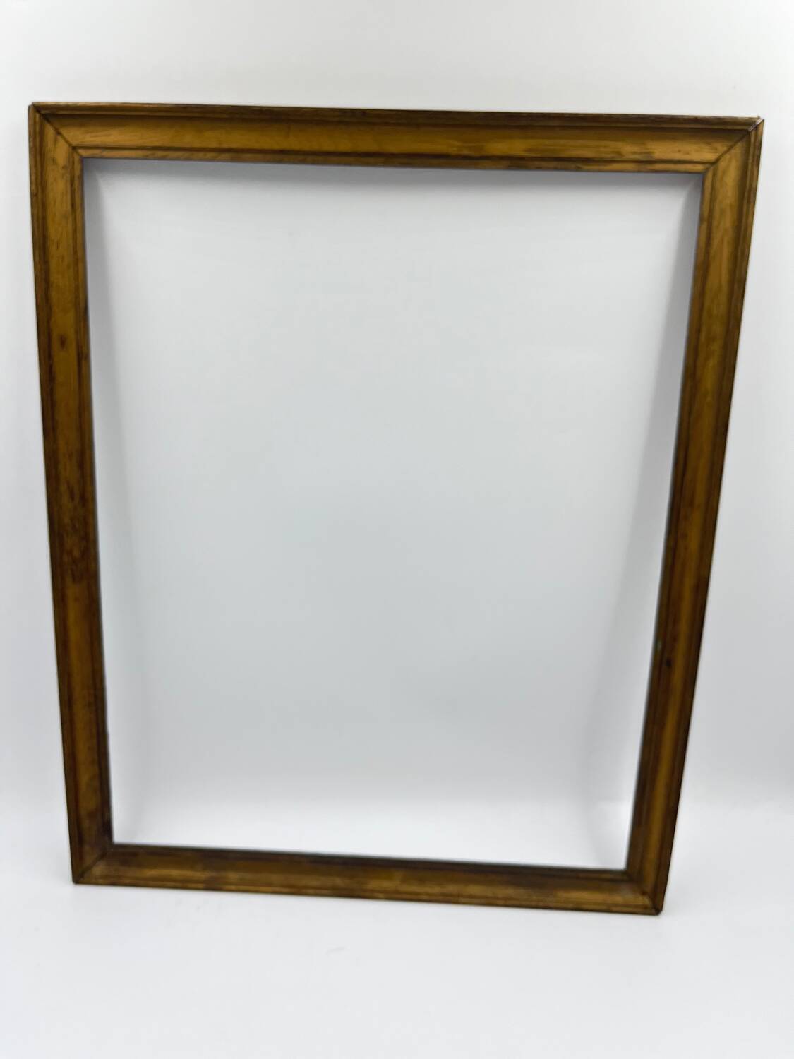 Light wood frame Old gold