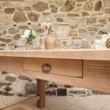 Farm table