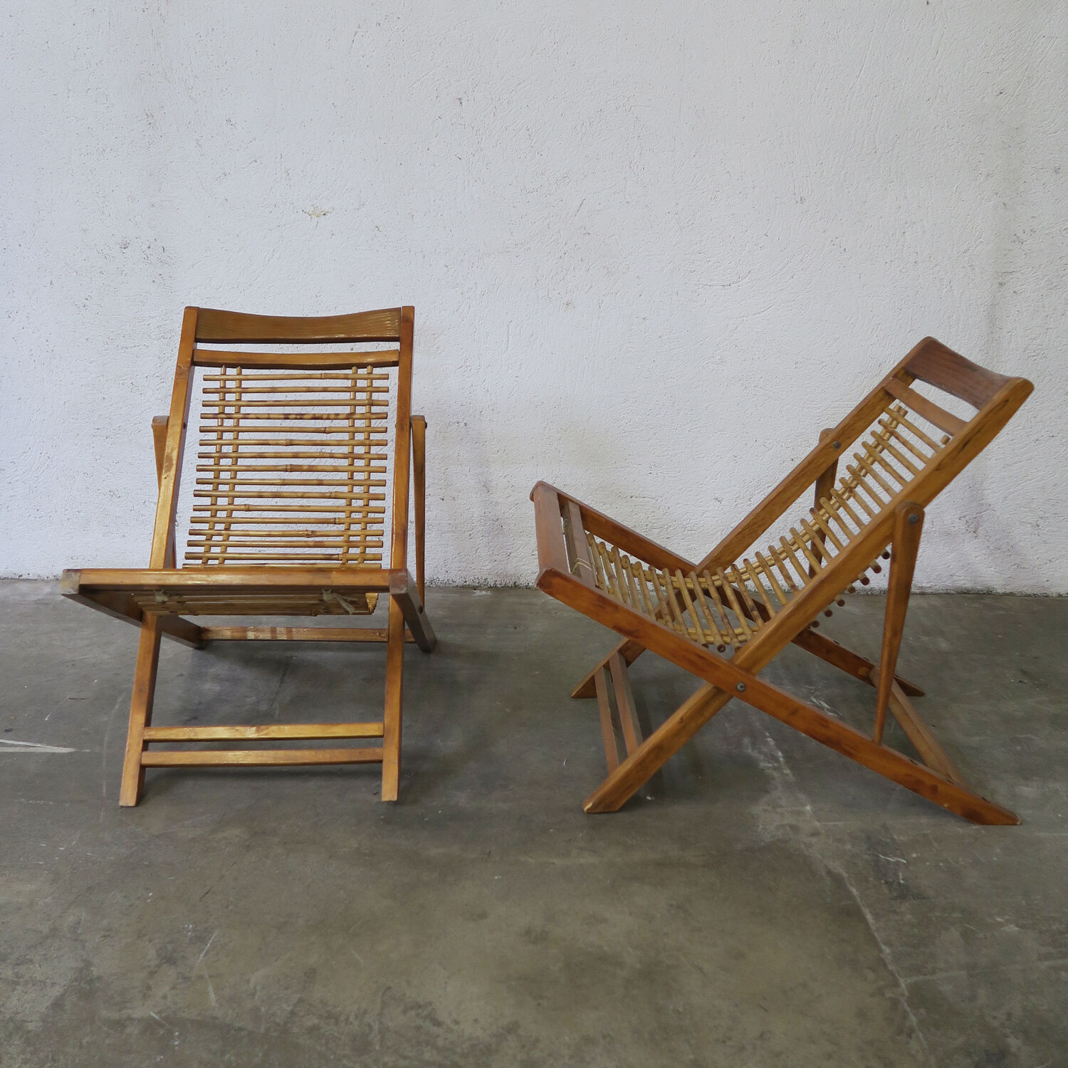 Pair of child sunbeds