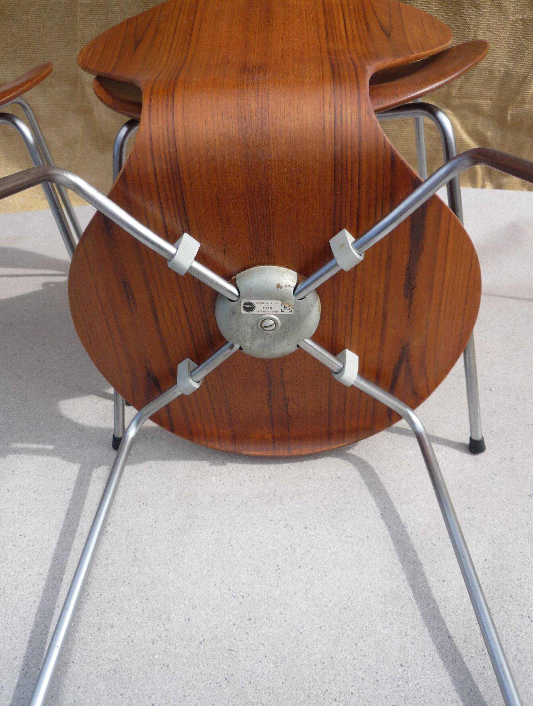 4 chaises Arne Jacobsen en teck Mod.3107
