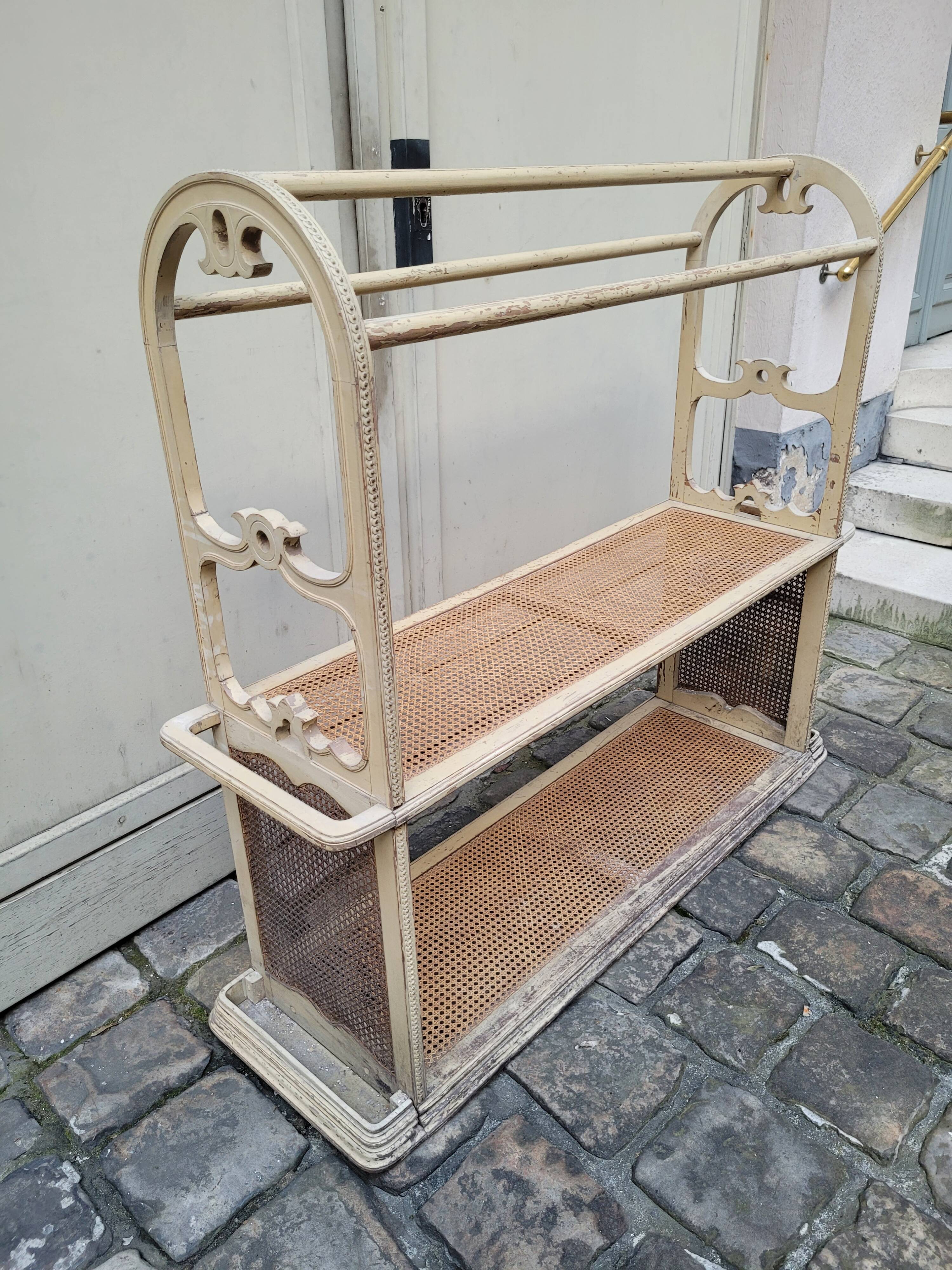 Coat hanger