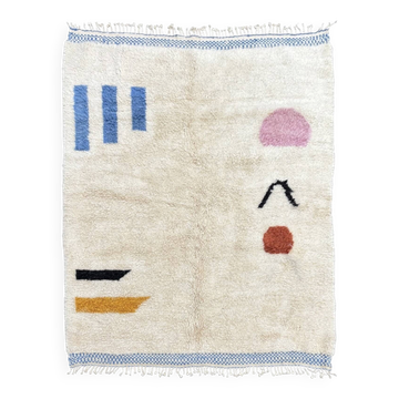 Tapis Mrirt sur mesure Atlas Line – Design minimaliste marocain en laine naturelle