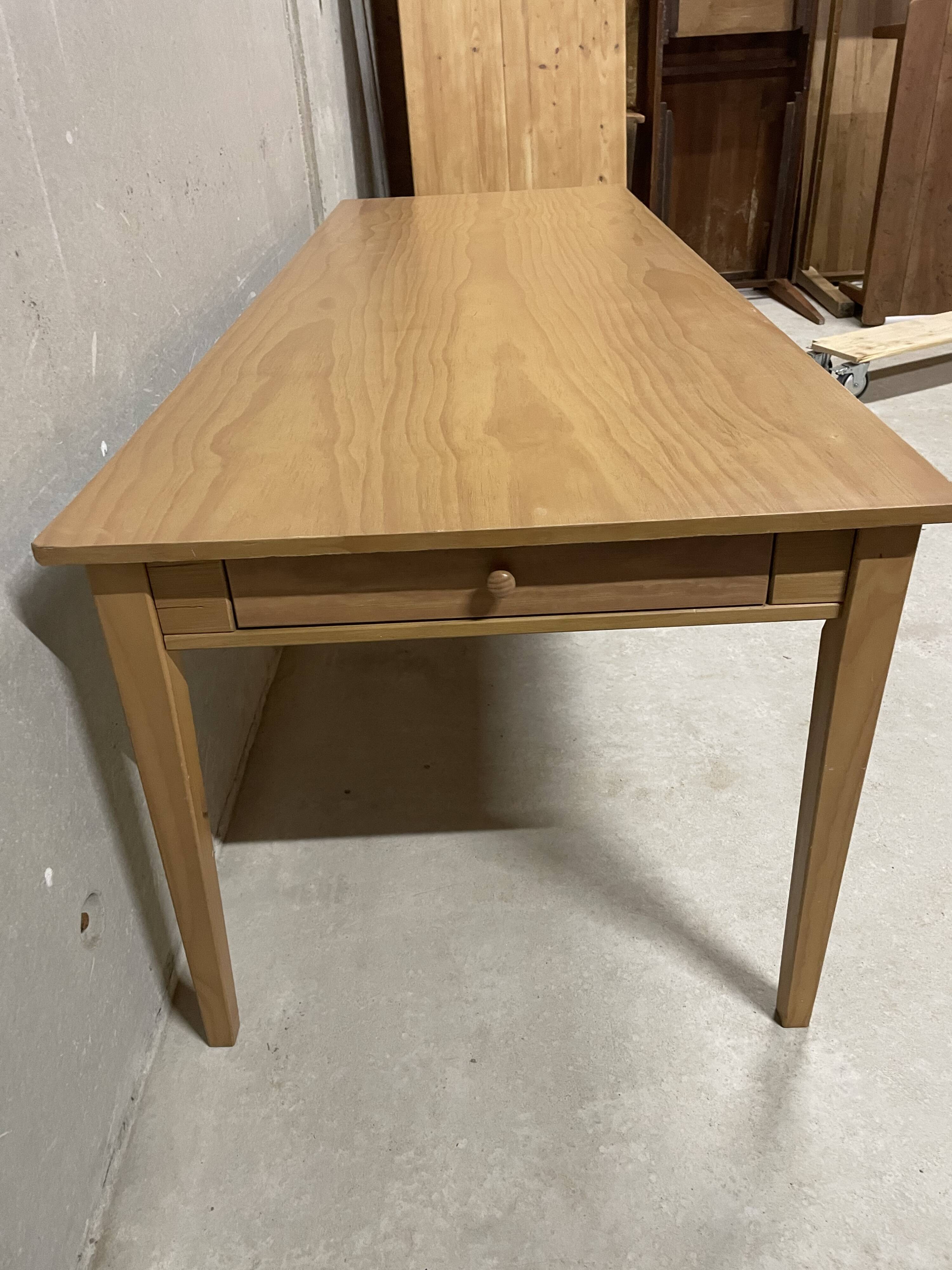 Large dining table – minimalist rustic style