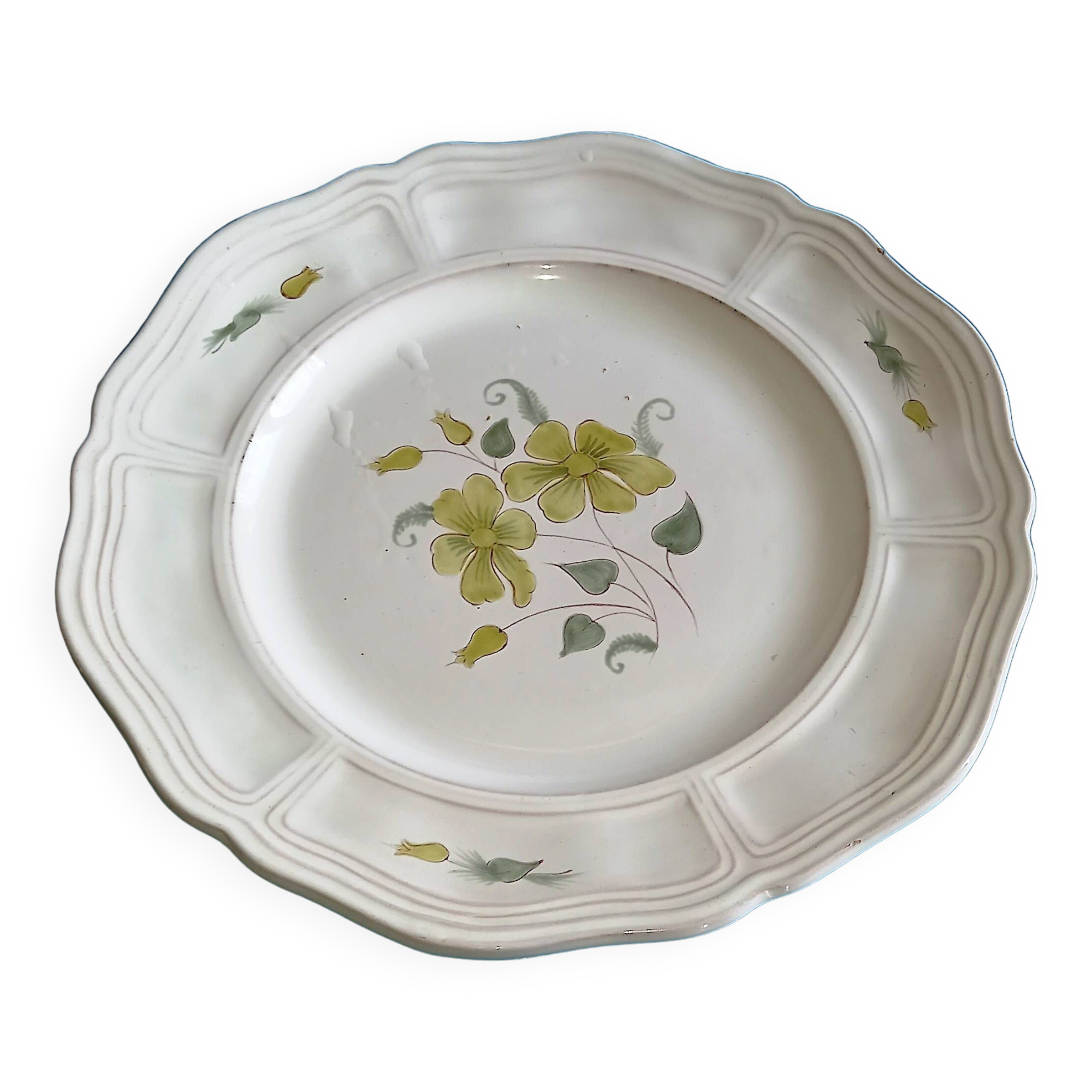 Henriot Quimper France – Grand plat  de  35 cm de diamètre - Rare motif  pastel de fleurs vertes