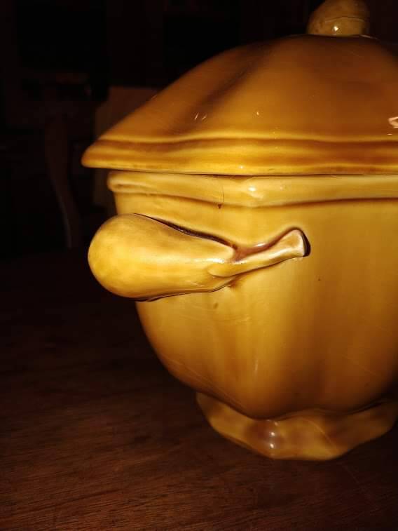 Covered vegetable dish Proceram Art Faience Provence ochre – 1970s Rare