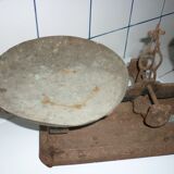 Old trade scale force 15kg