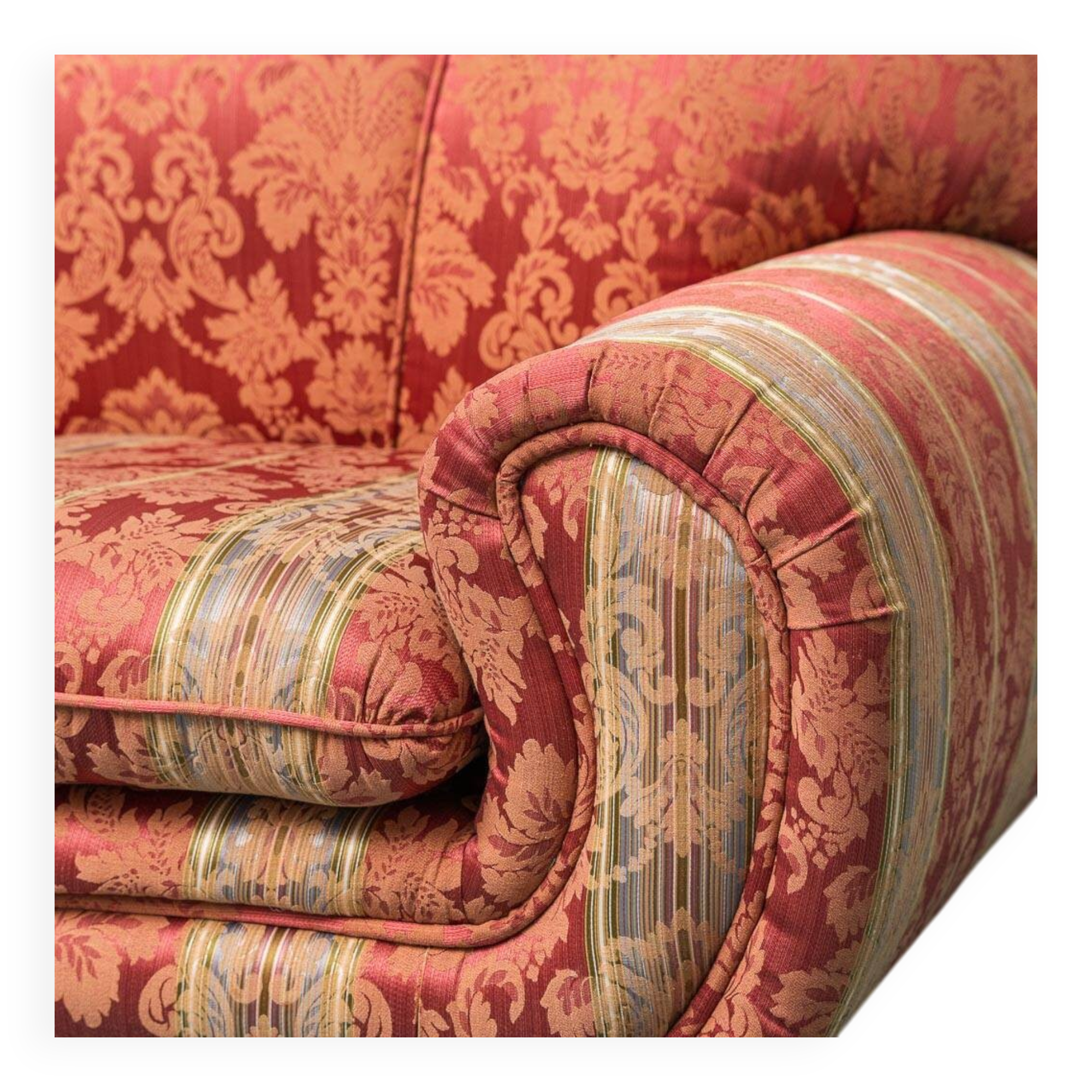 Divano due posti in tessuto broccato anni ’50 vintage