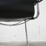 Bauhaus 1970s cantilever armchair in black leather