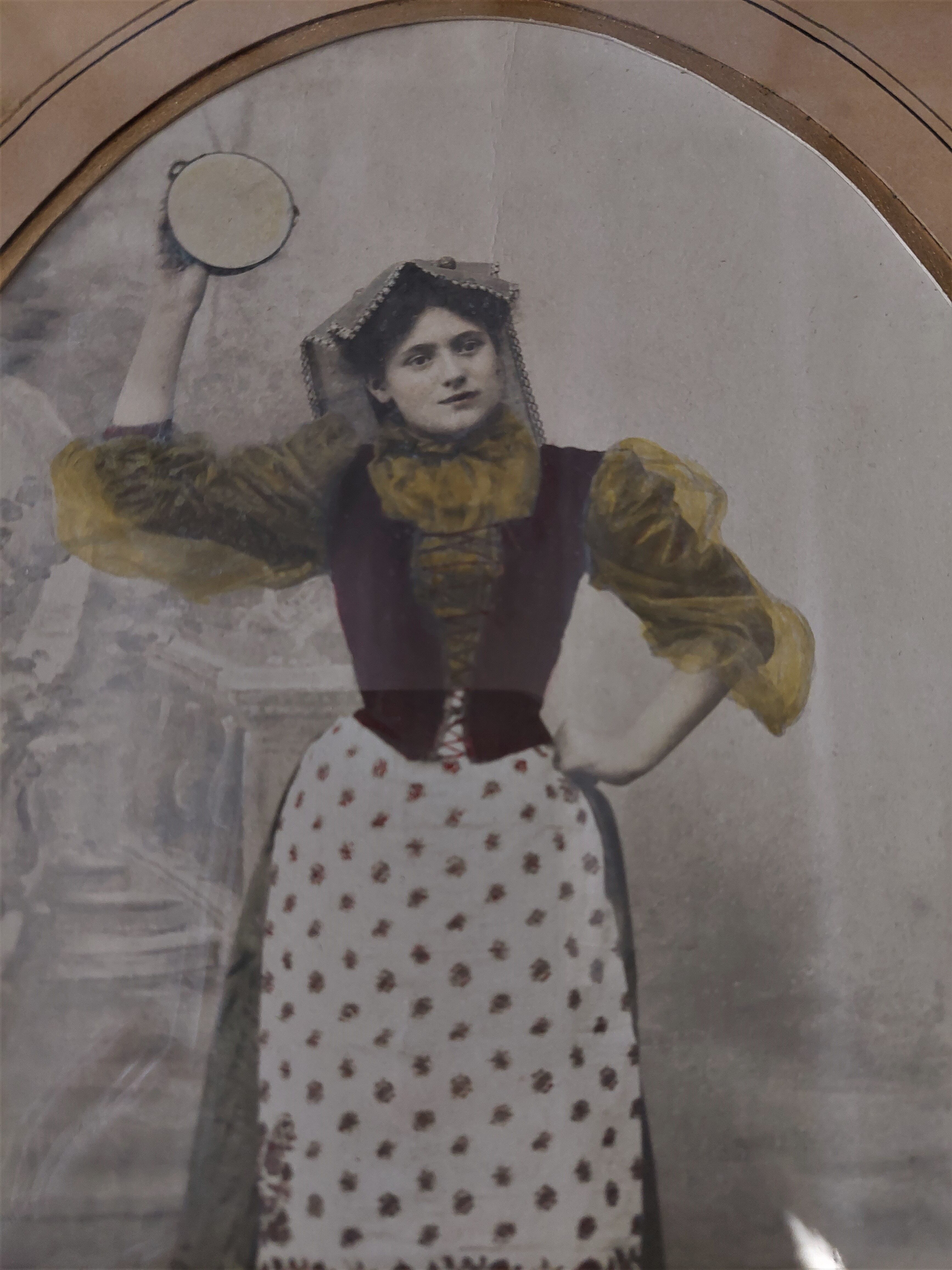 Old colorized photo Neapolitan early twentieth century