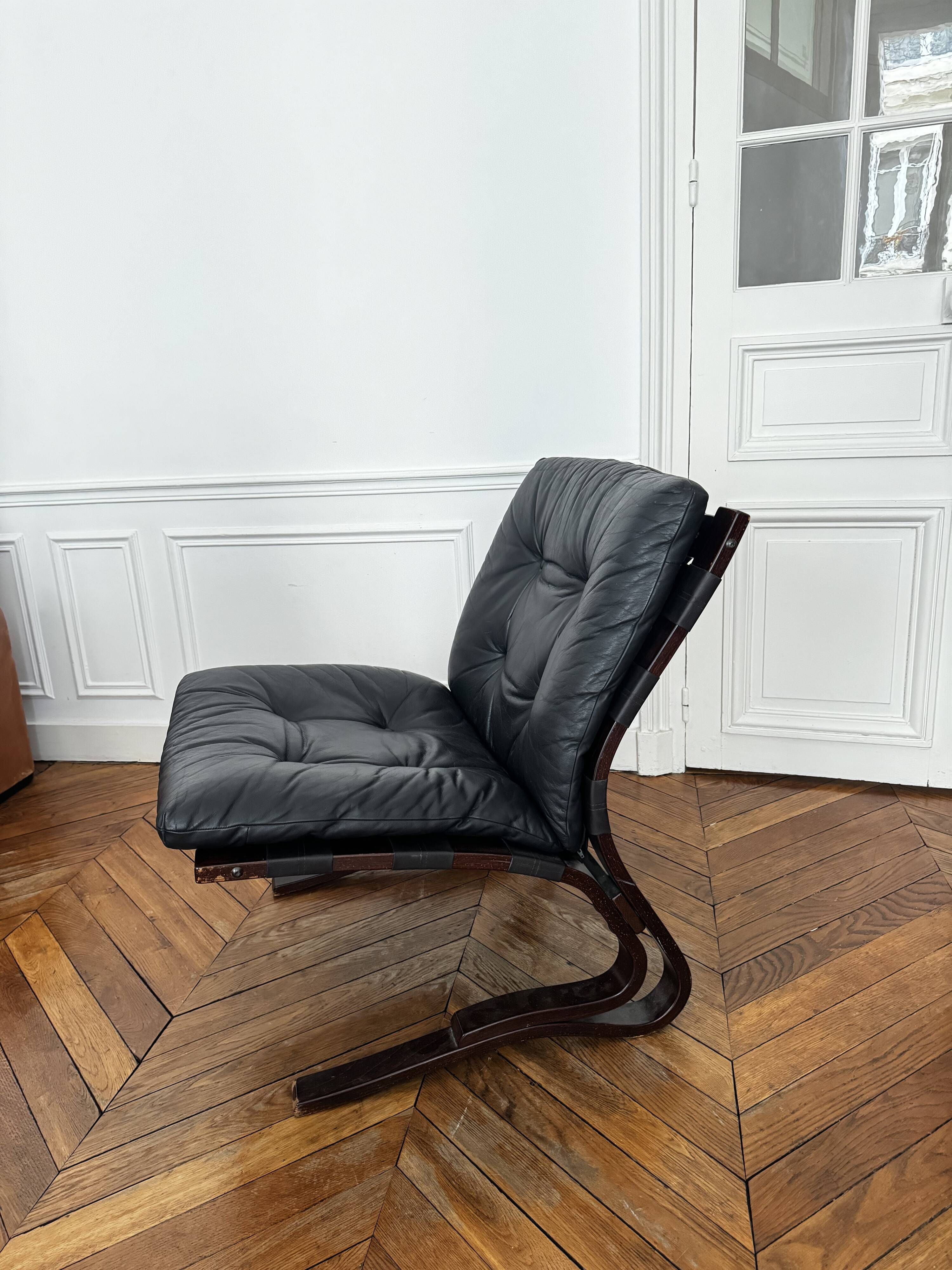 Kengu leather armchair by Elsa & Nordahl Solheim for Rybo Rykken