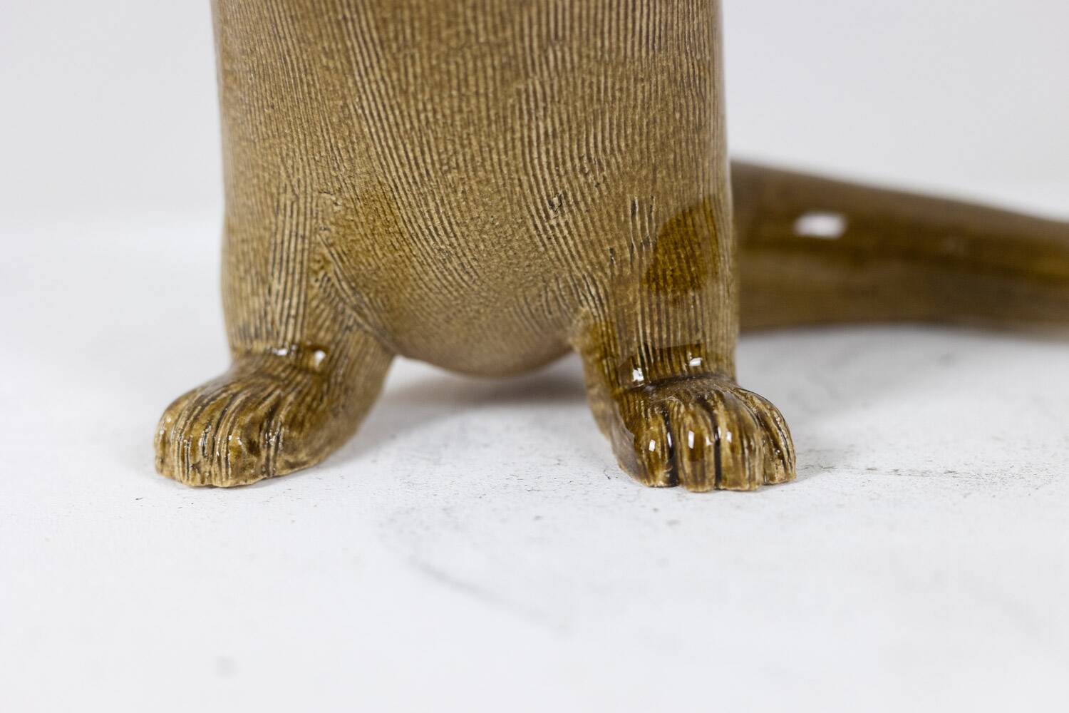 Valérie Courtet, Otter in chamotte and enameled stoneware. Contemporary work