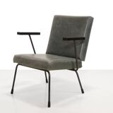 Dutch modernist Gispen 1401 Armchair by Wim Rietveld in green leather