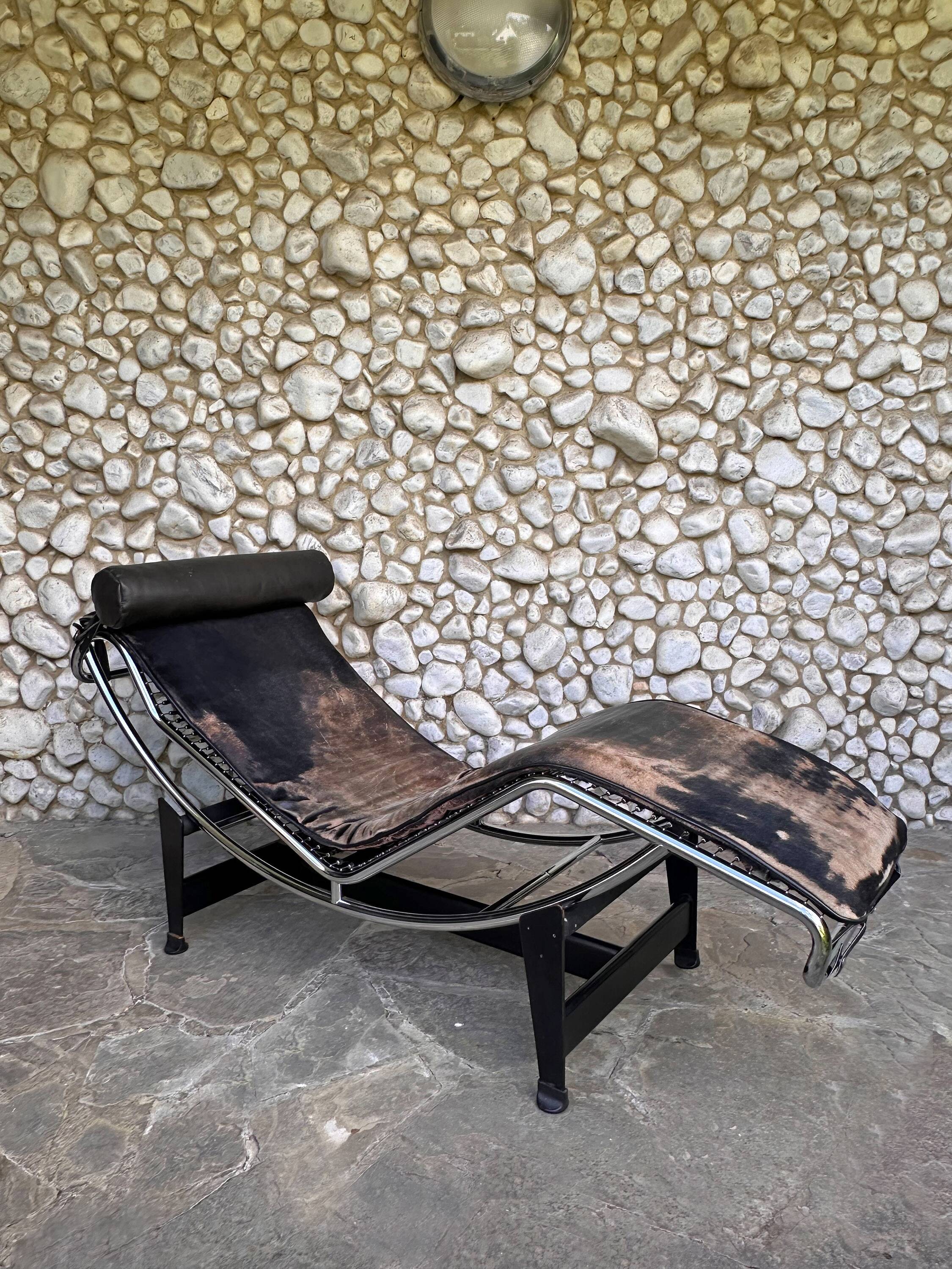 LC4 chaise longue no. 1382, Le Corbusier, Jeanneret & Perriand Cassina, 1970