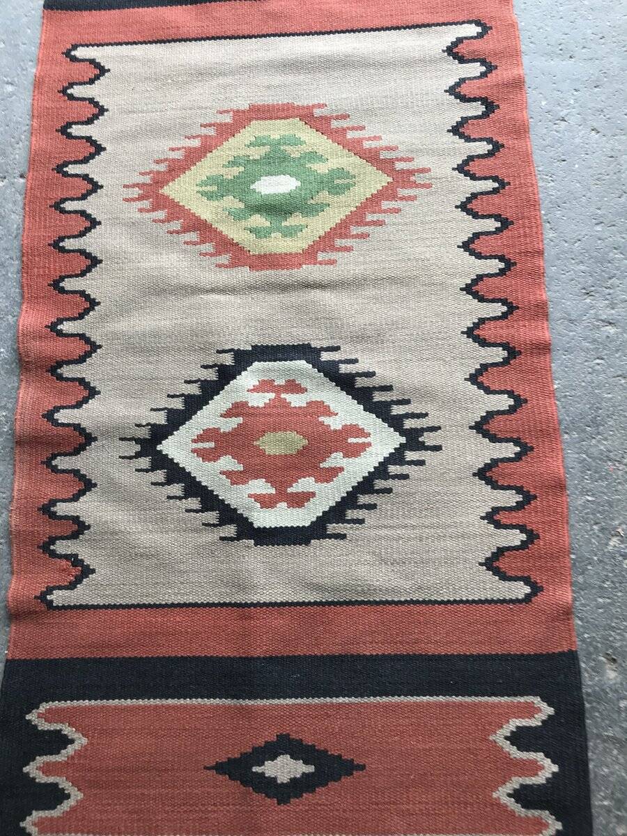 Mid-Century brown runner rug in flatweave kilim fabric, geometric patterns 127x59 cm