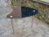 Table d'appoint plateau en verre noir et piètement métal
