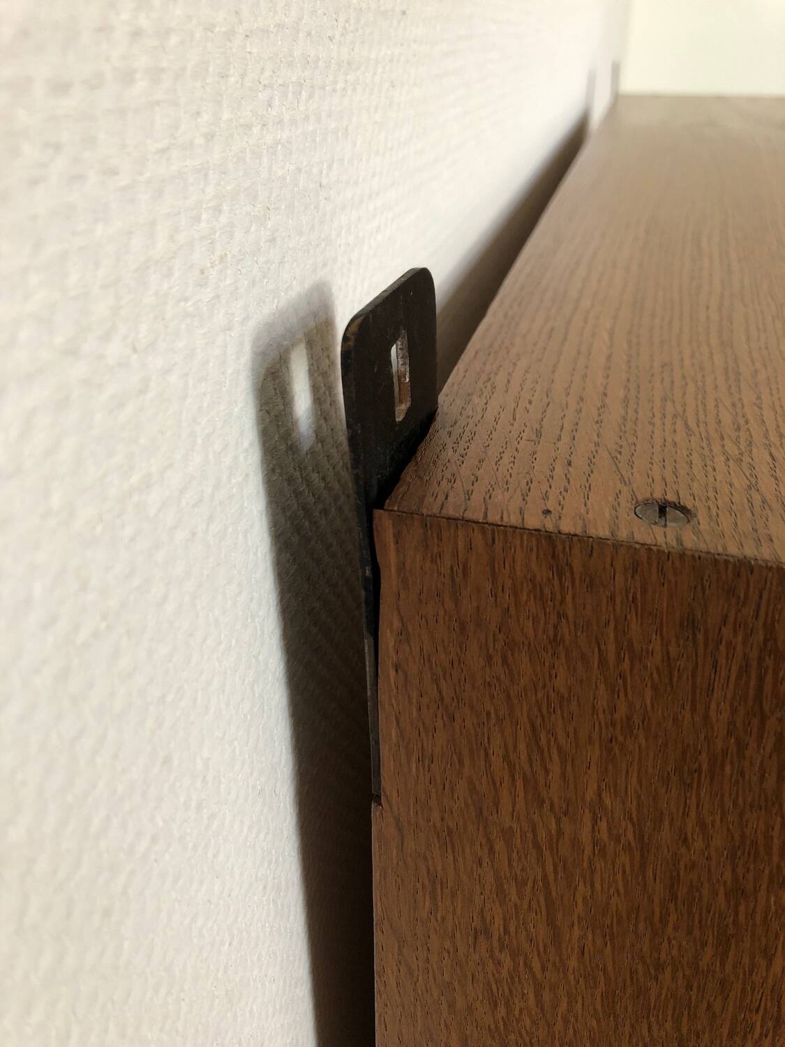 Shelf / display case