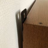 Shelf / display case