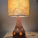 Openwork terracotta table lamp