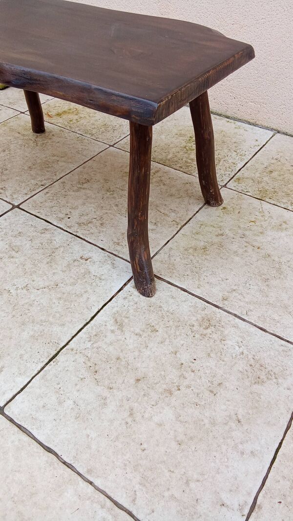 Table basse brutaliste vintage en orme