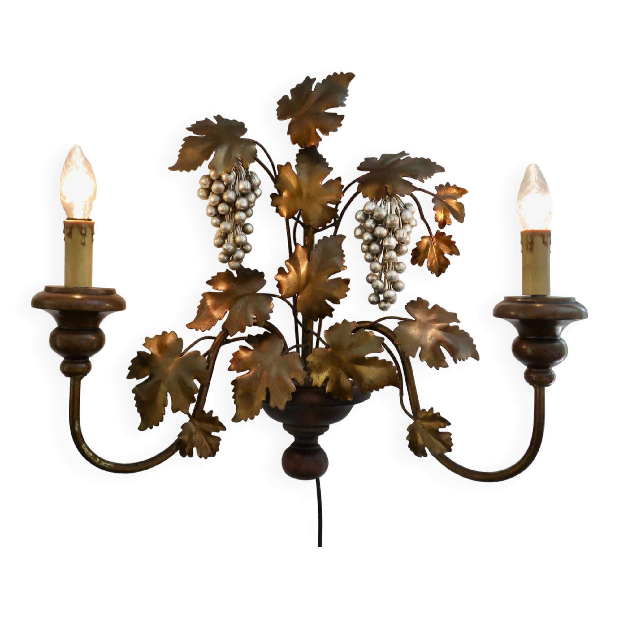 Florentine “grape” wall lamp Italy, 1940 - 1950