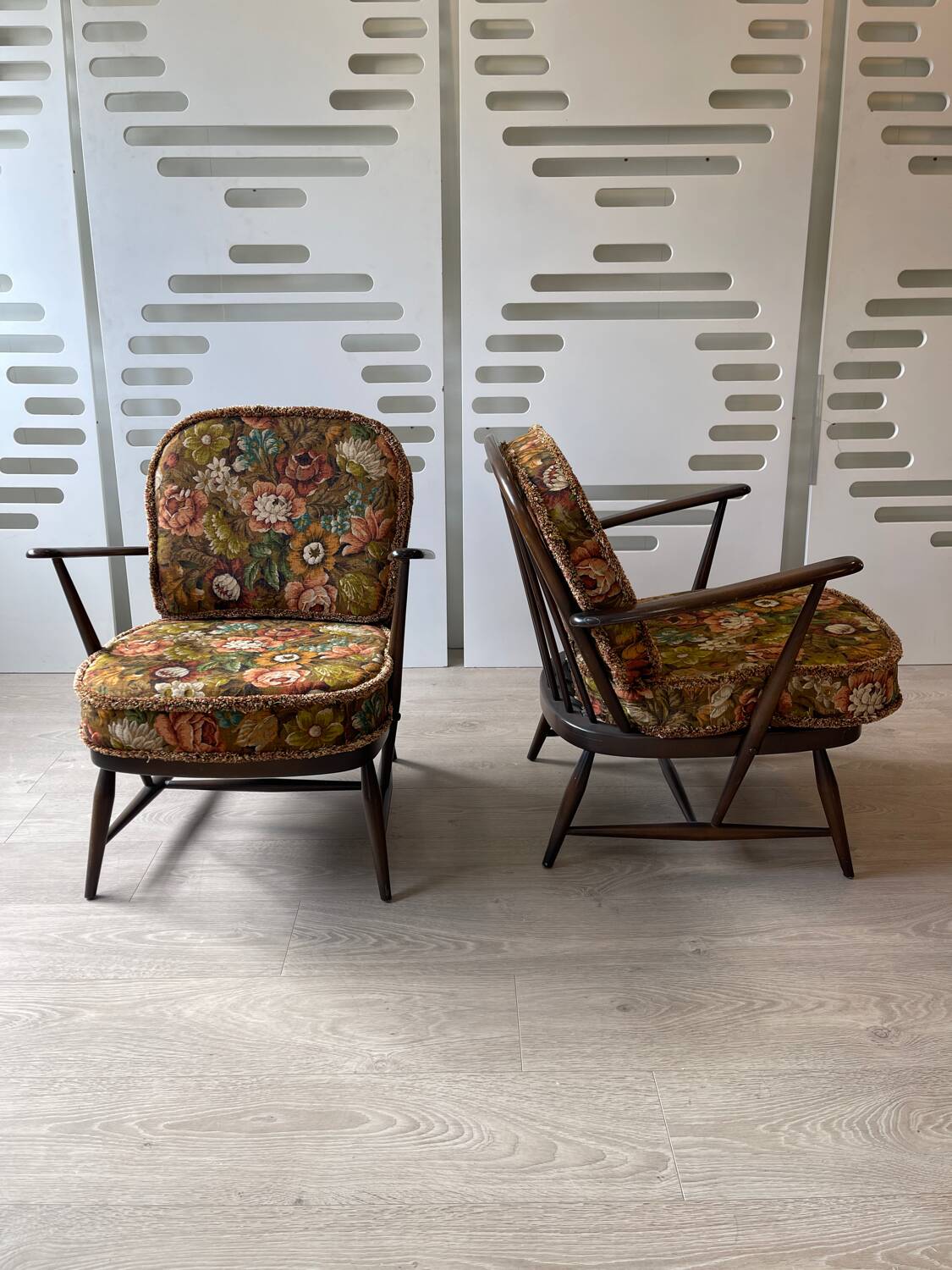 Ercol armchair, Windsor model