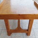 Vintage kitchen island loom table