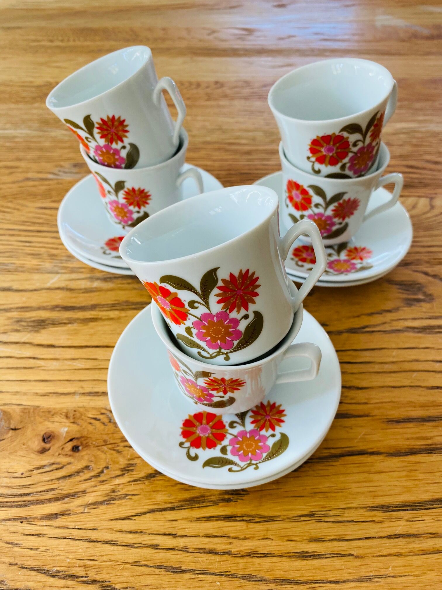 Set of porcelain cups and under coffee cups vintage flower decoration 70 Made in Italy