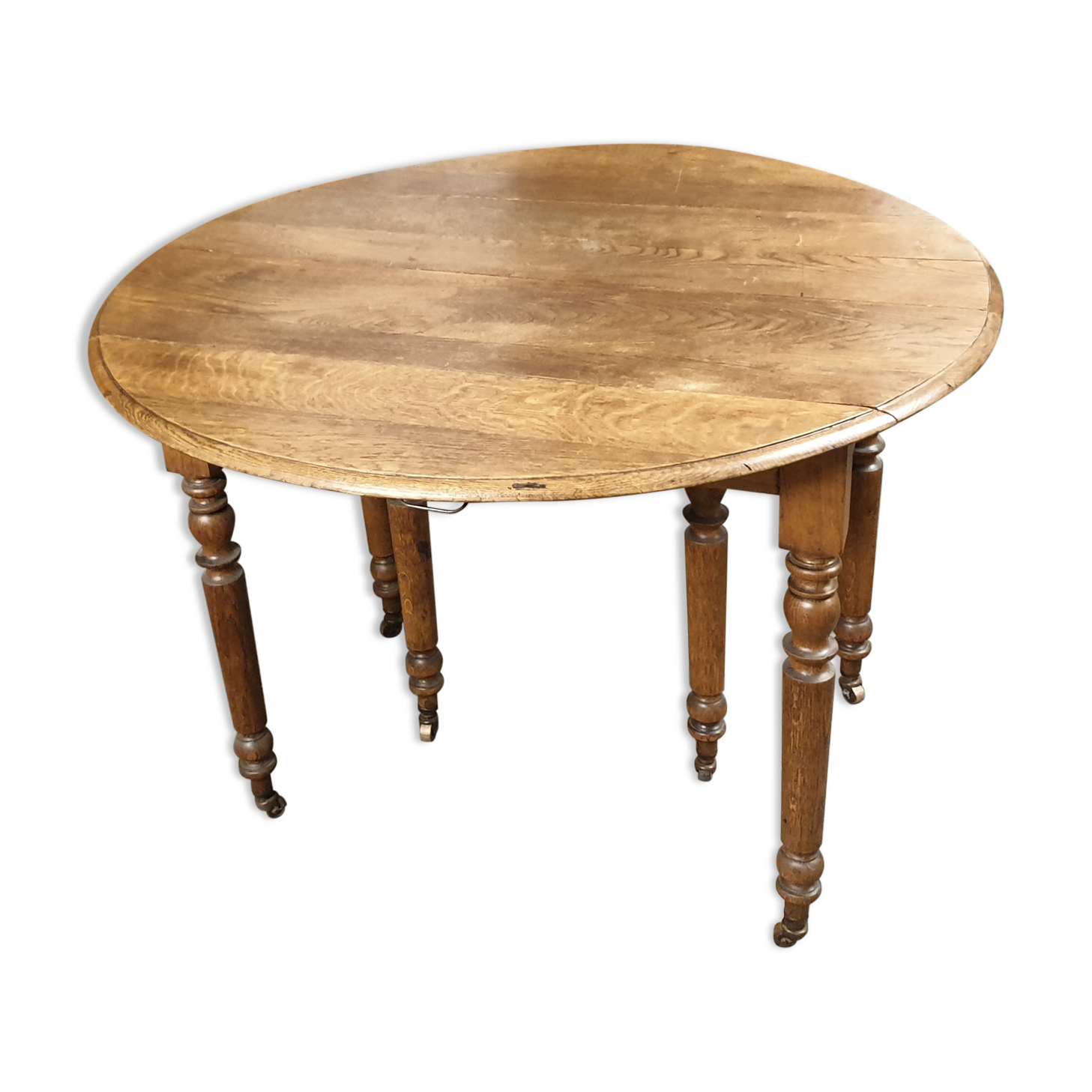 Table 6 feet louis Philippe on wooden wheels