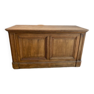 Superb oak counter with storage