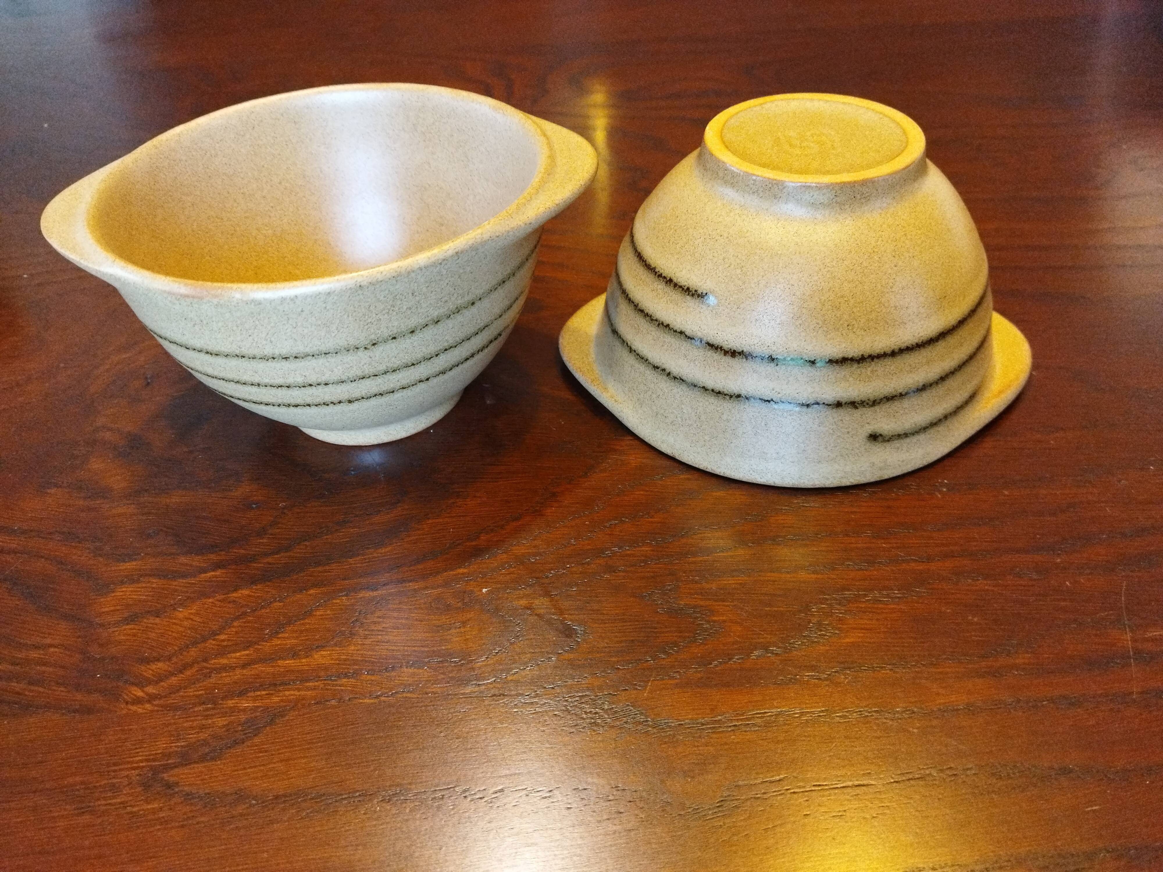 4 ear bowls in Sarreguemines sandstone