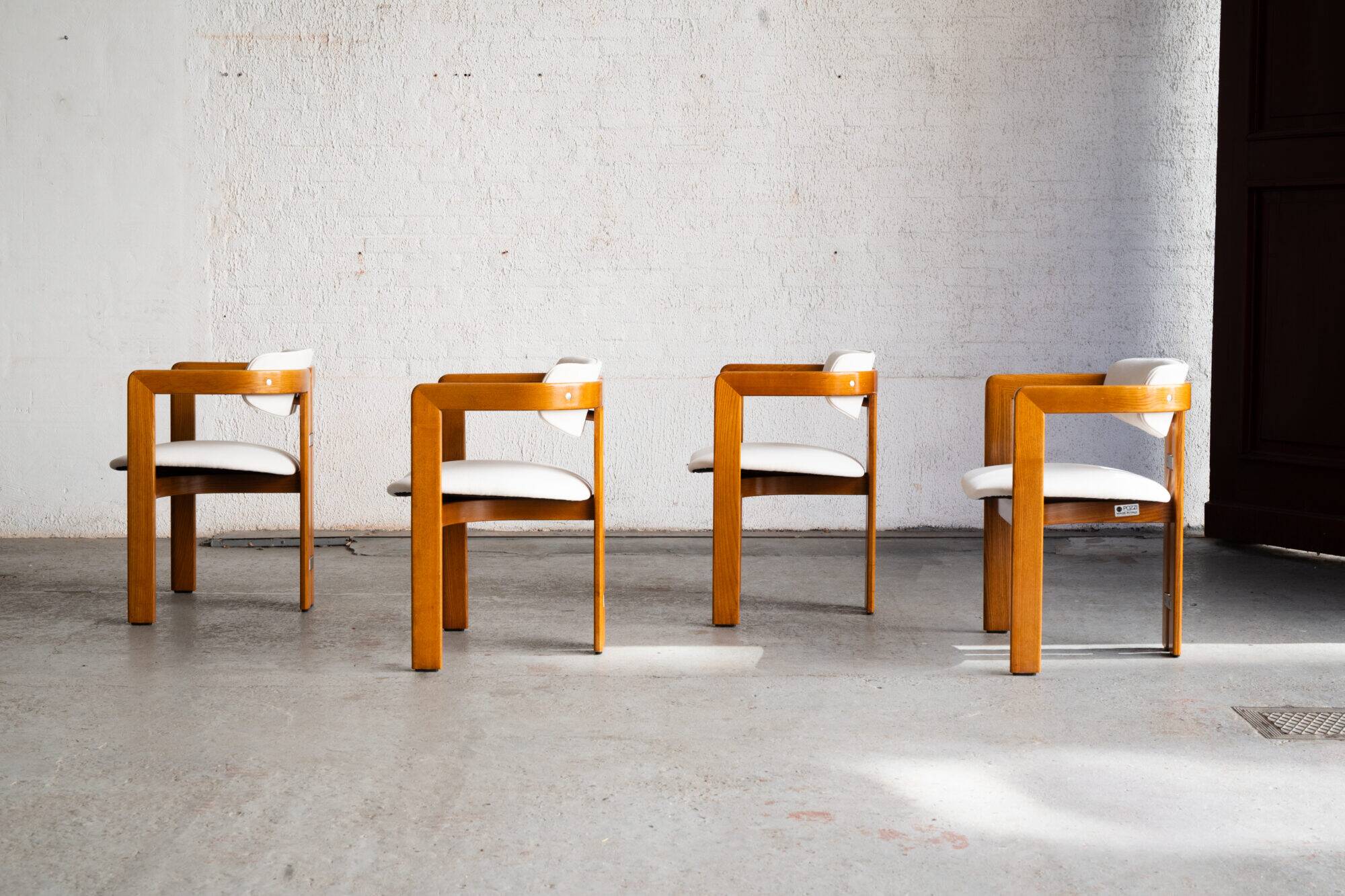 Ensemble de 4 chaises de salle à manger 'Pamplona' par Augusto Savini
