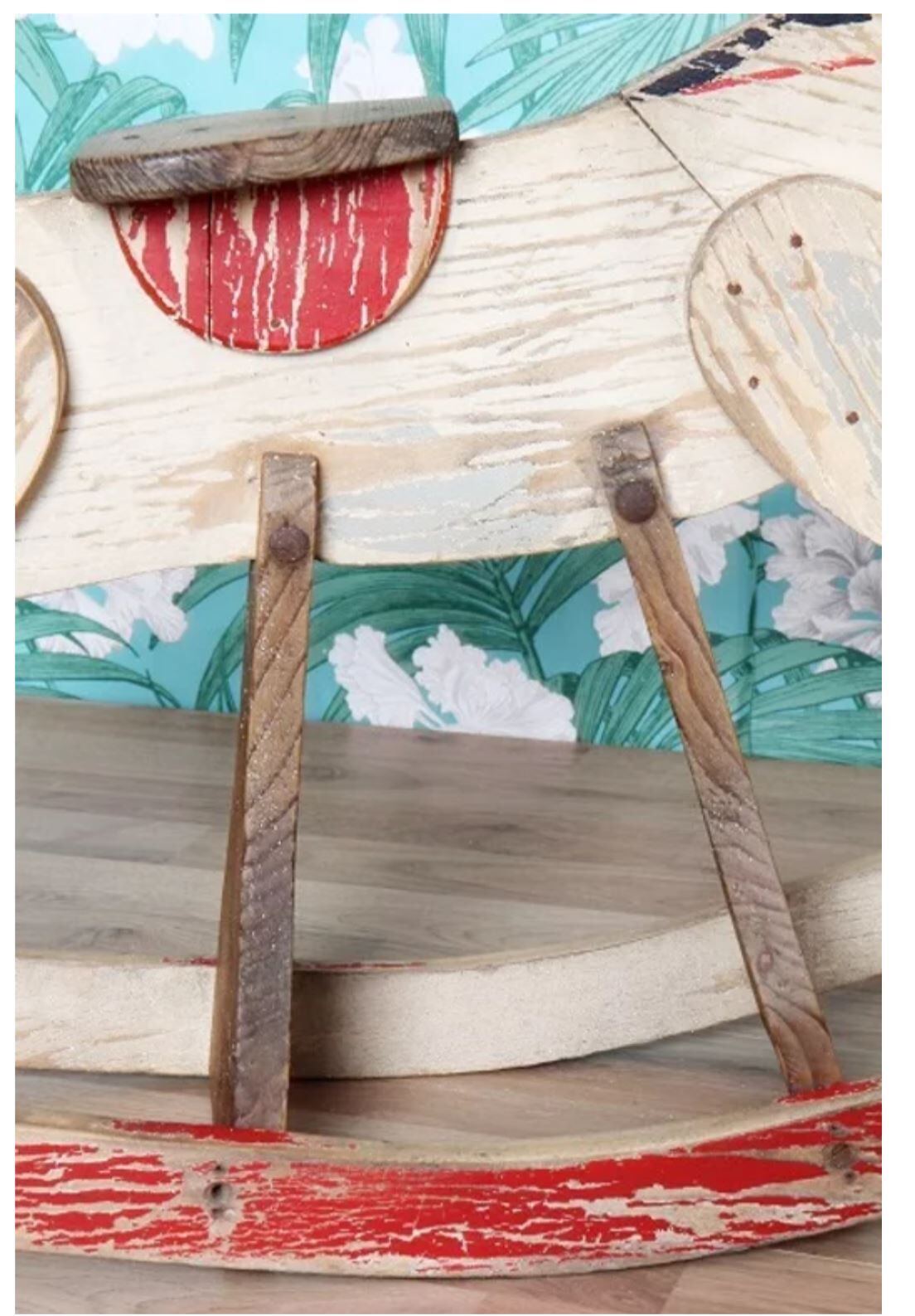 Cheval à bascule en bois