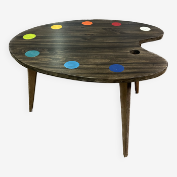 Coffee table in the shape of a painter's palette