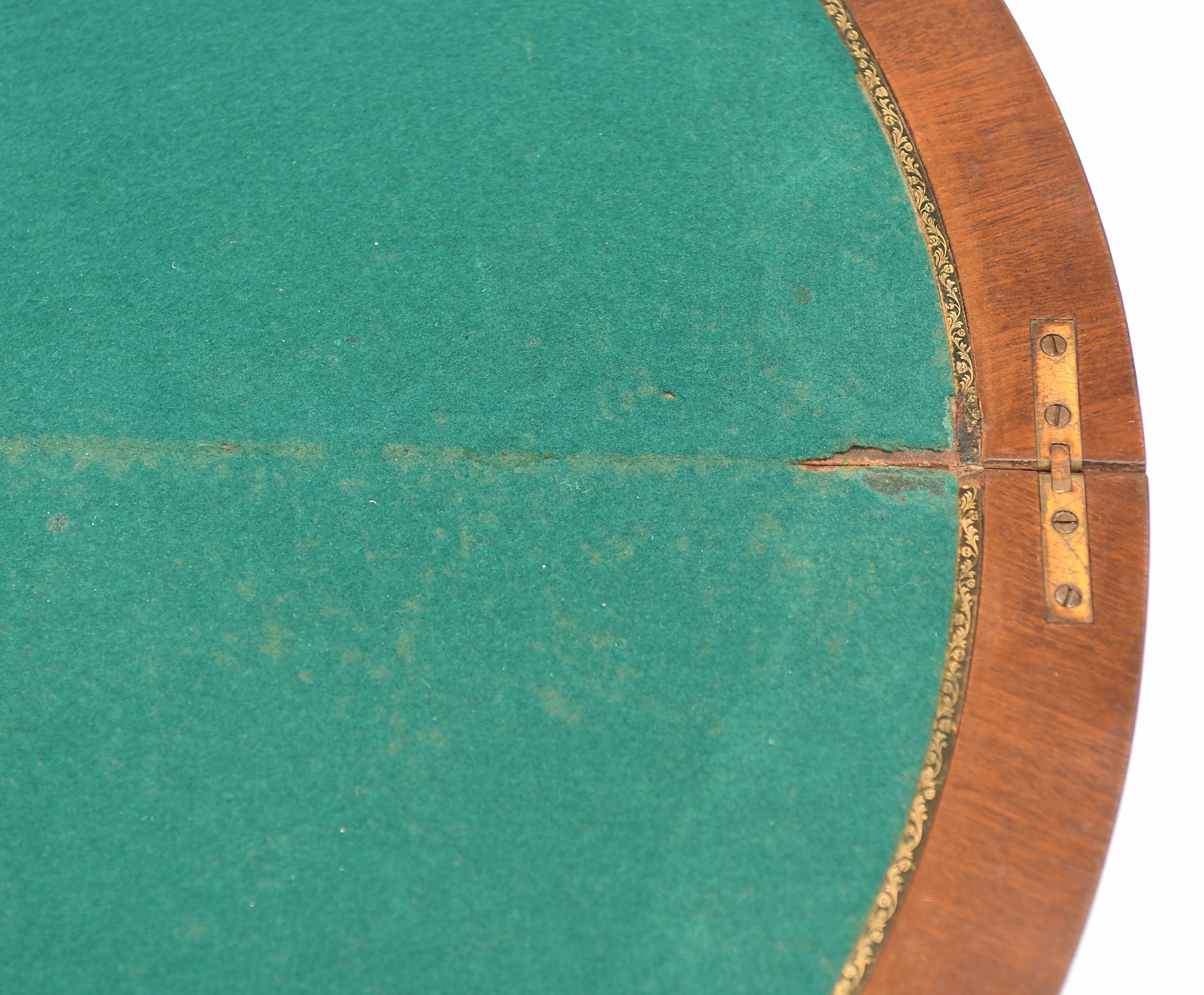 Half-moon shaped games and lounge table
