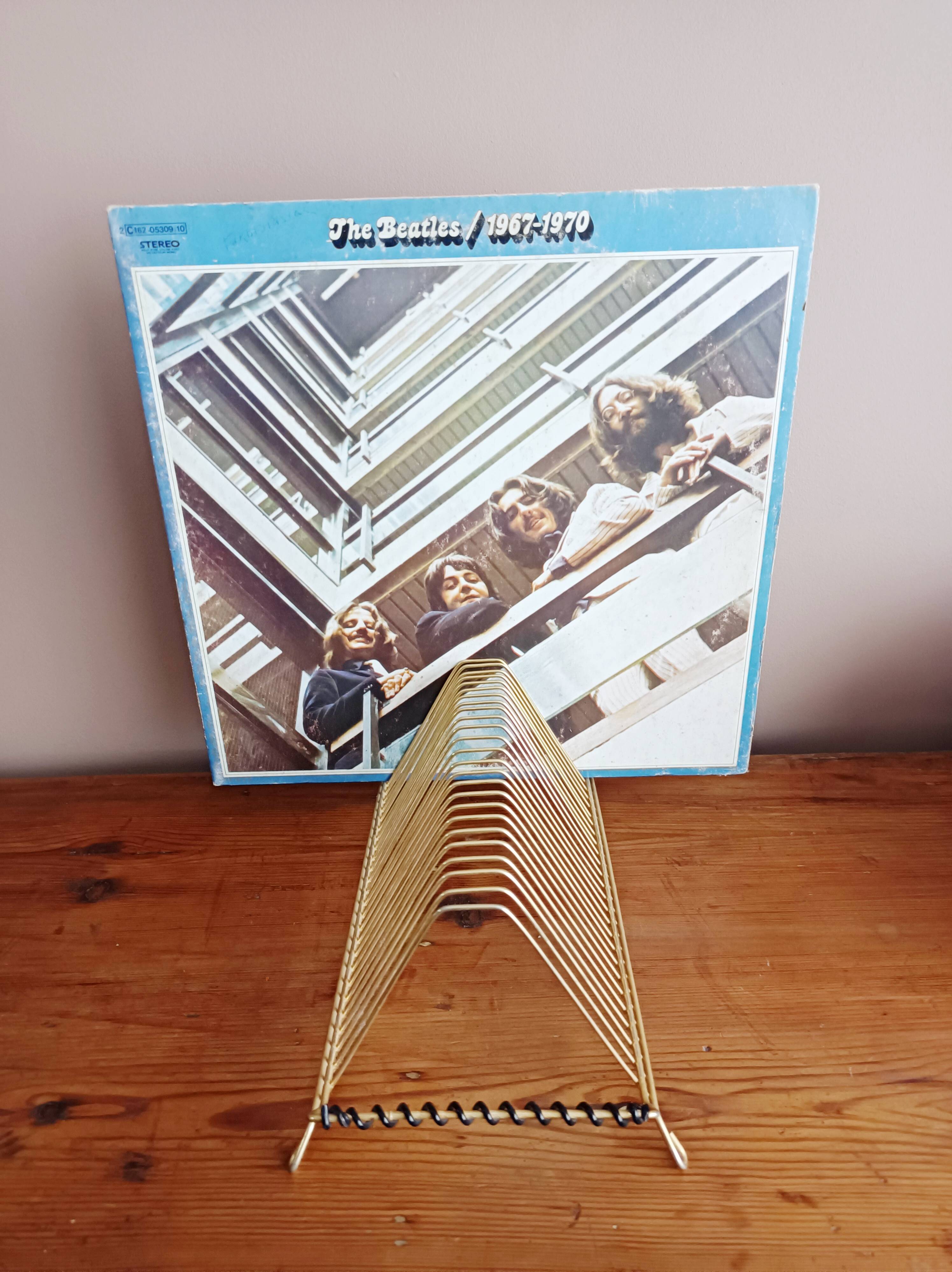 Metal 45 RPM vinyl records range