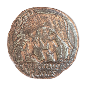 Empty pocket M. Le Verrier, Bronze, special creation for Nestlé, "Romulus and Remus"