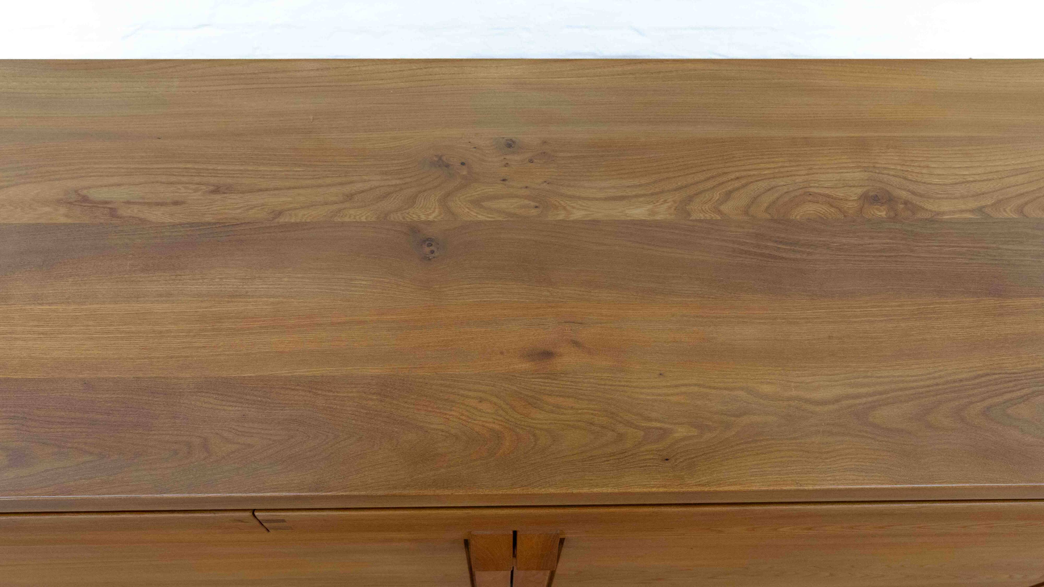 Sideboard R08 de Pierre Chapo en orme massif