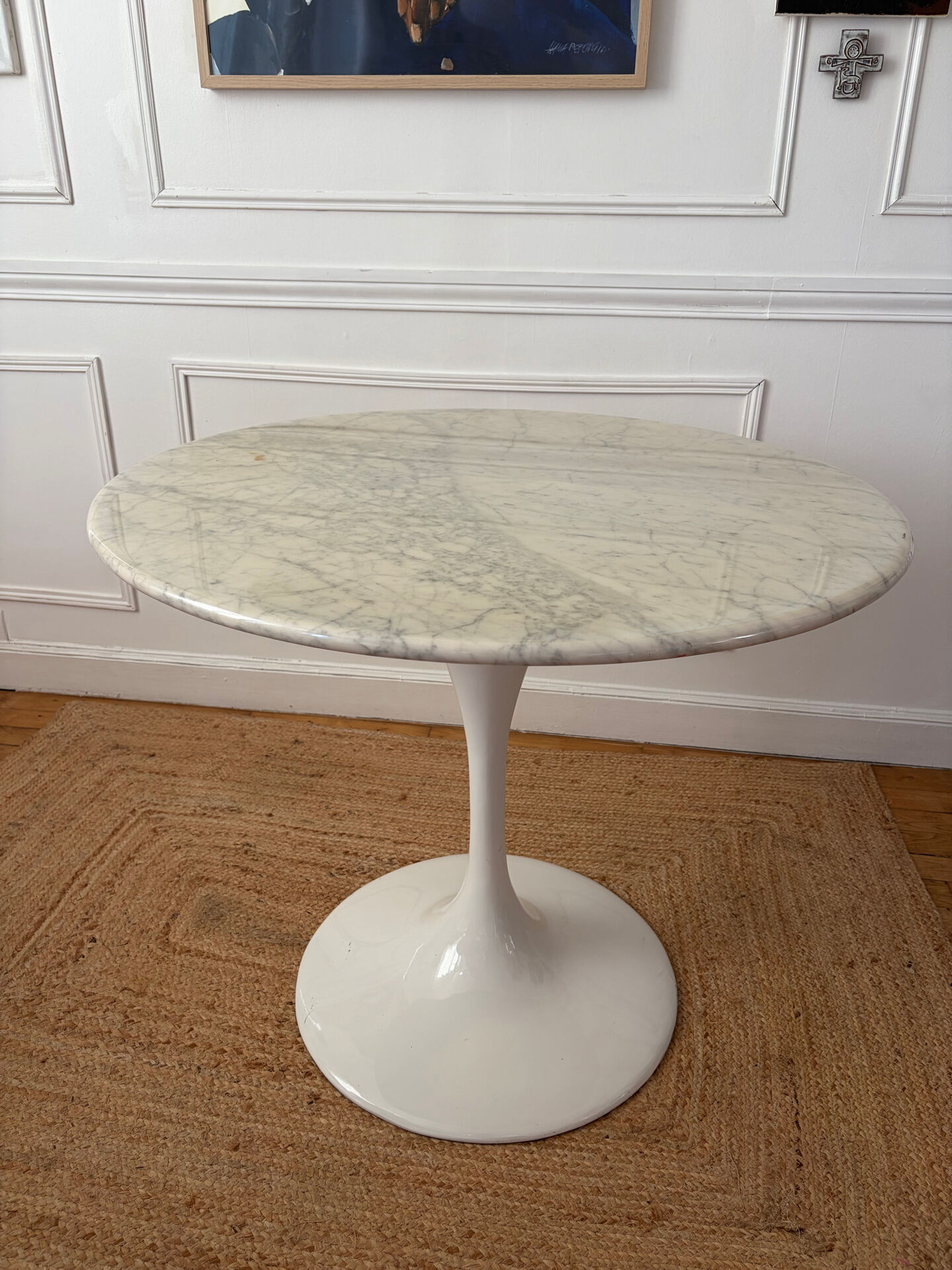 Vintage 1970 marble tulip table