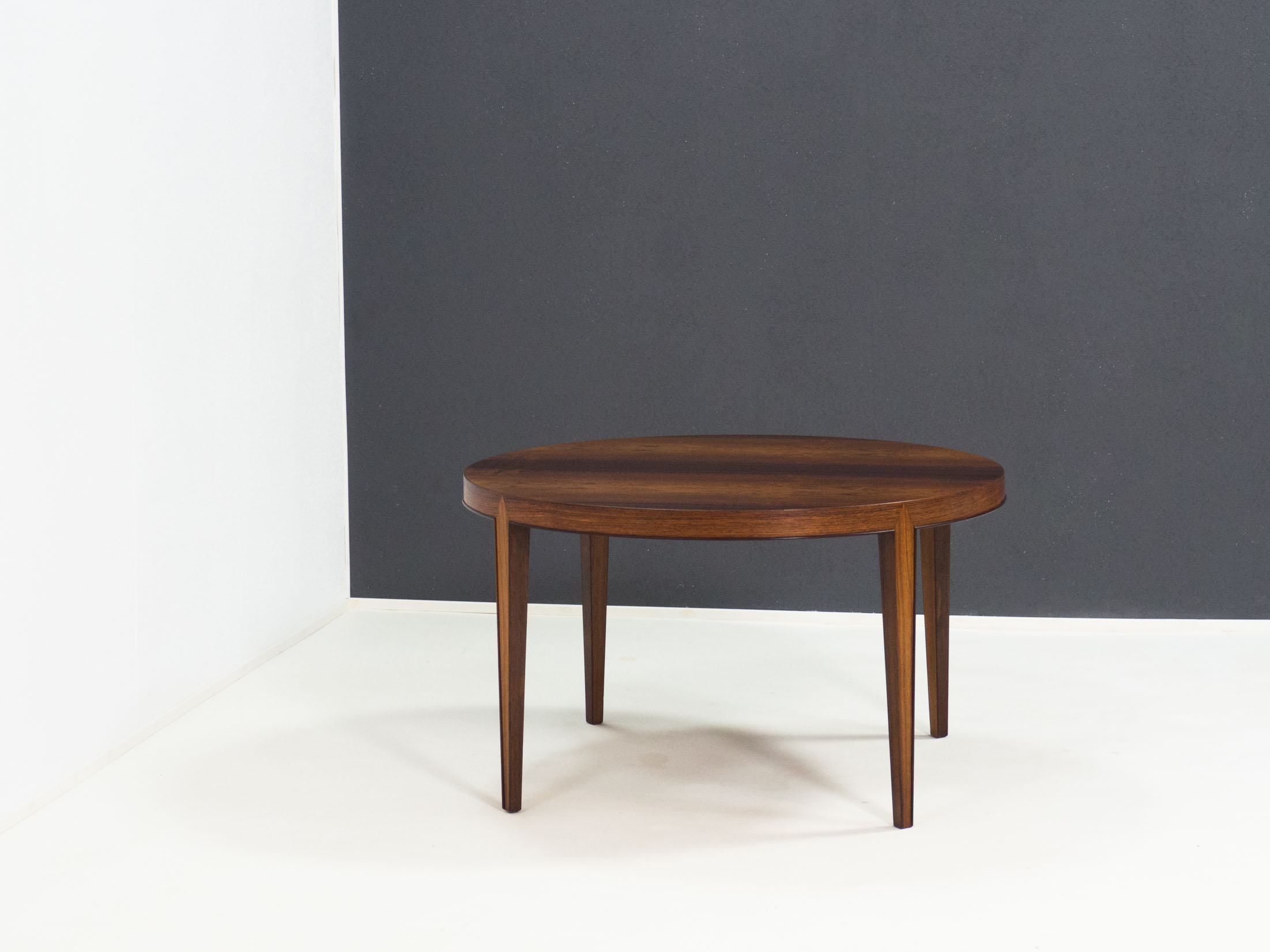 Haslev Møbelsnedkeri round rosewood coffee table by Severin Hansen