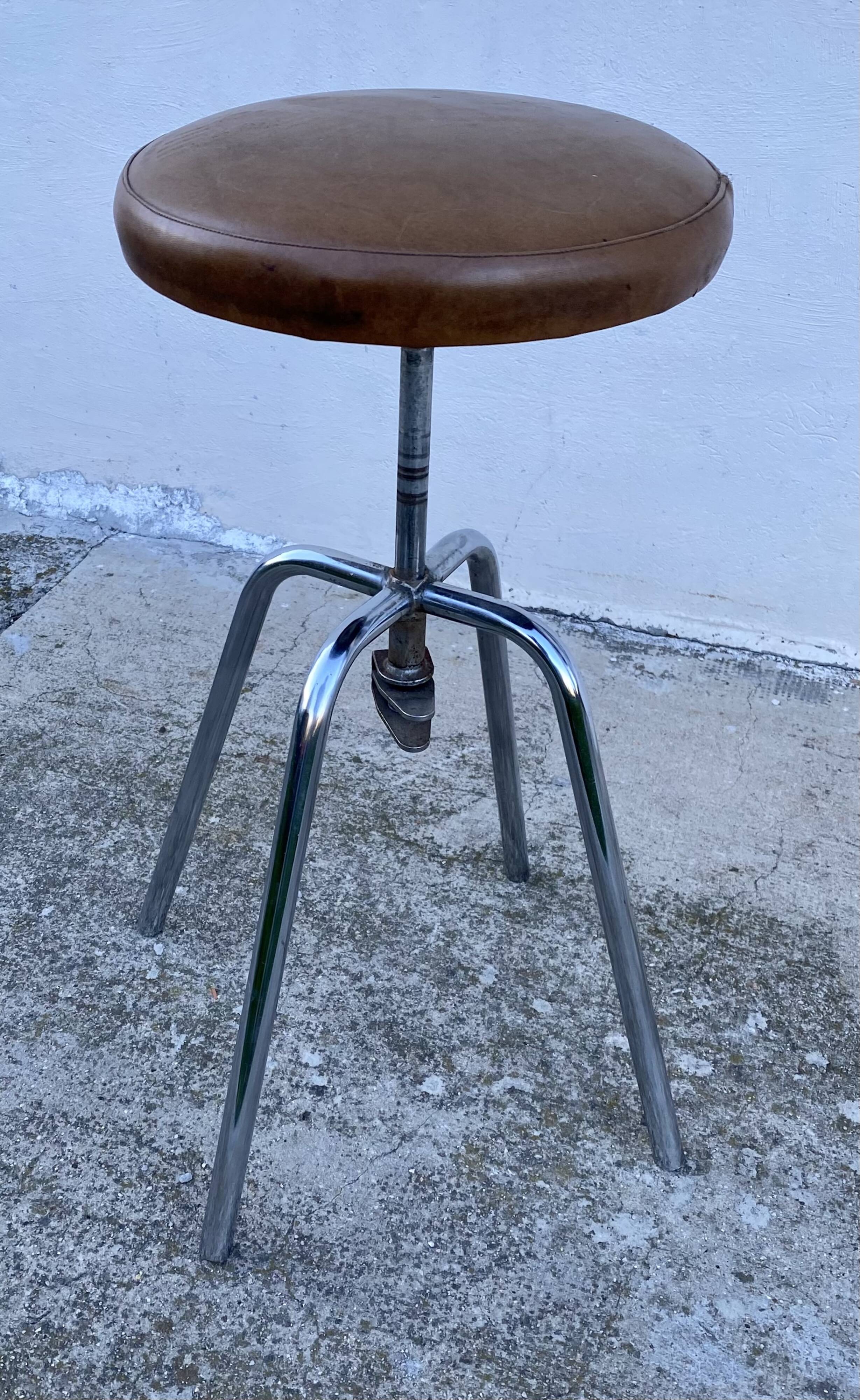 Vintage 1960s JIDÉ workshop stool with adjustable height