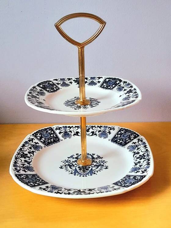 Gien Ibis porcelain appetizer/cake serving set
