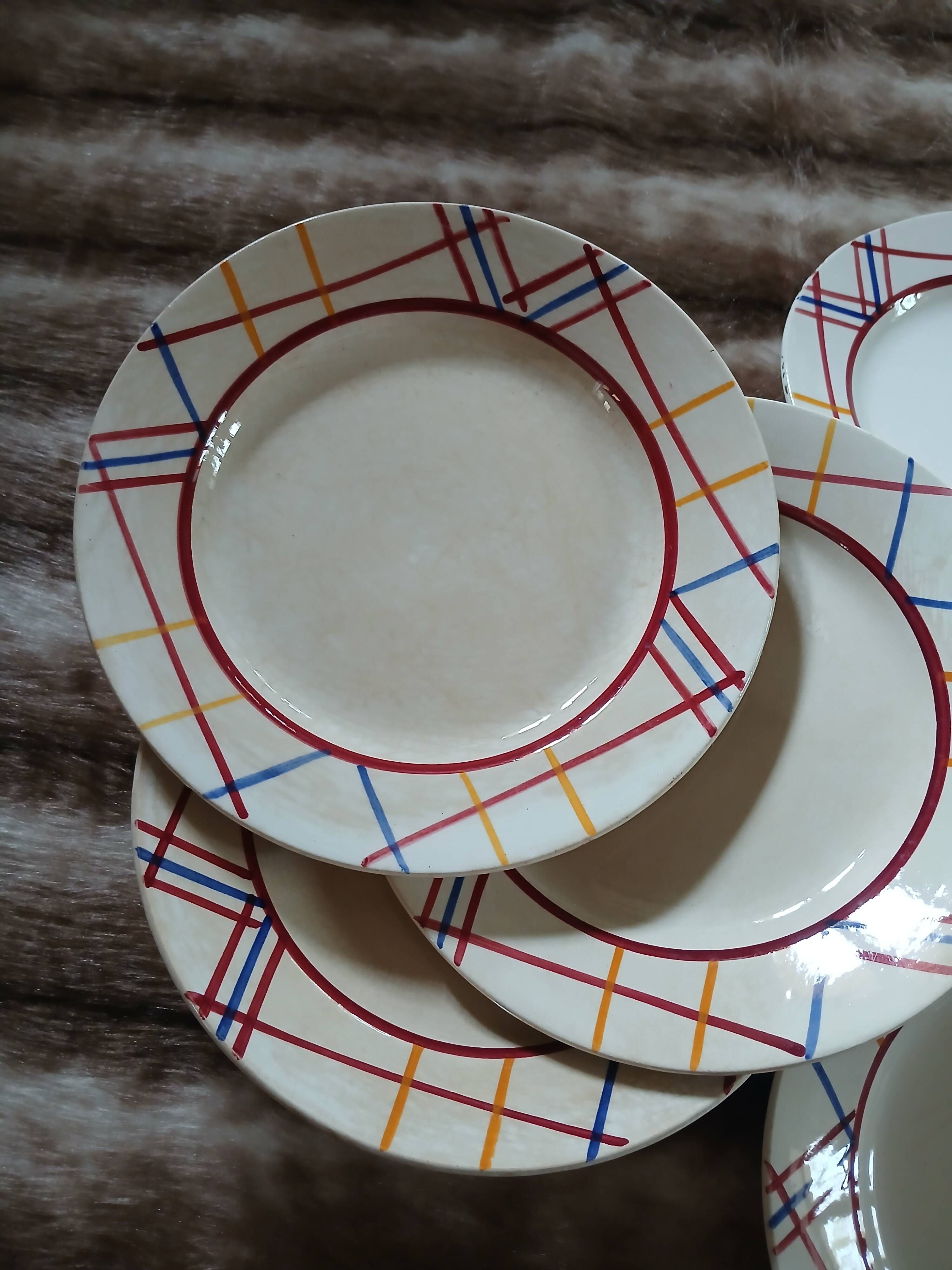 10 assiettes plates anciennes de Gien 