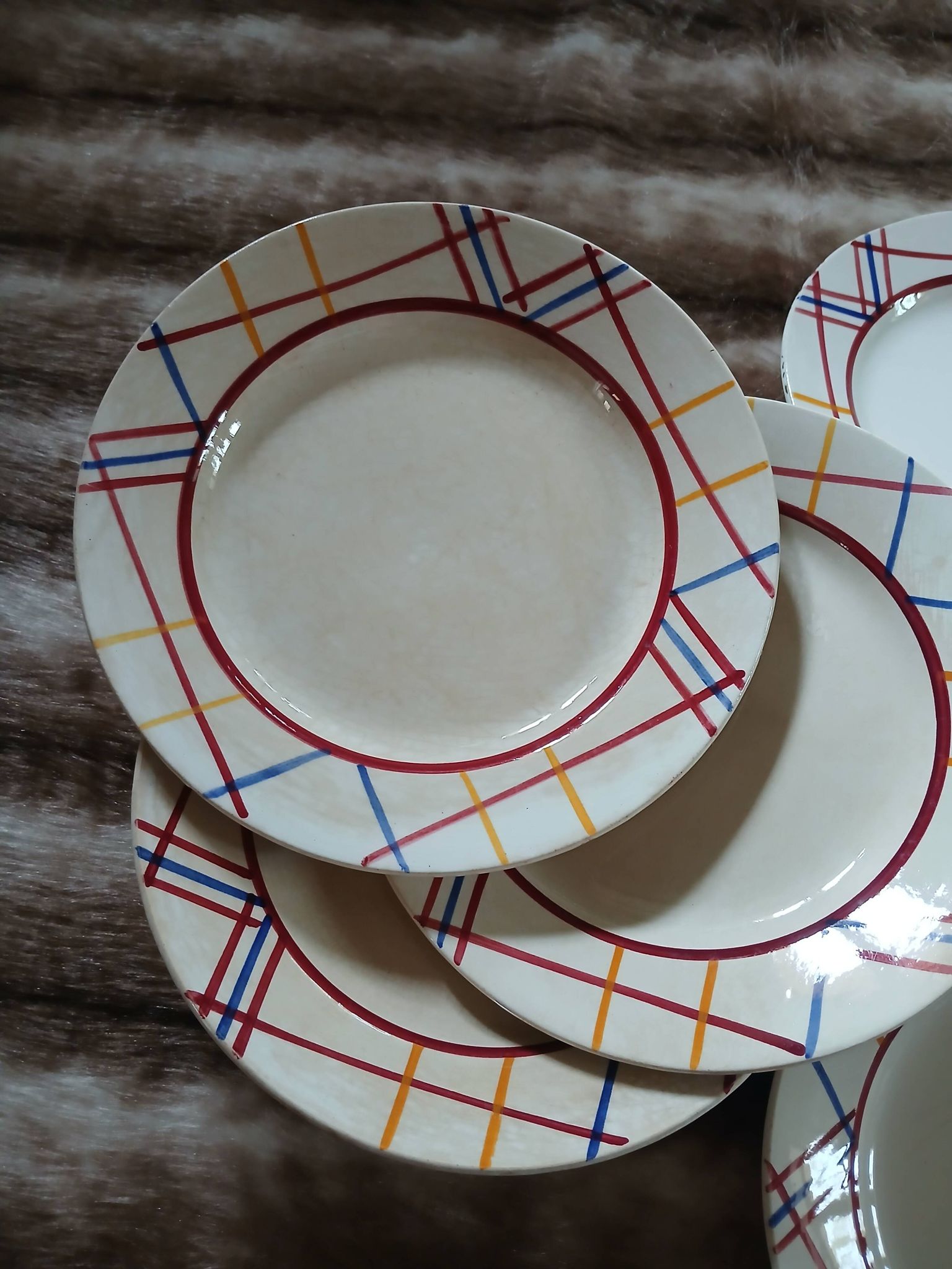 10 antique flat plates from Gien