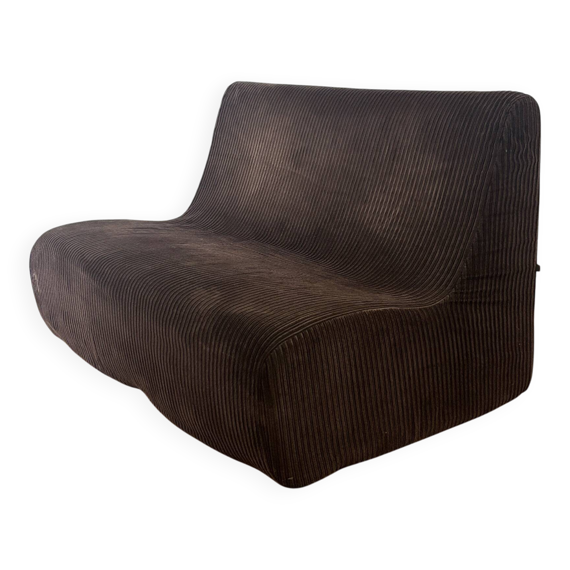 Two-seater velvet canapé from the 1970s.