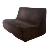 Two-seater velvet canapé from the 1970s.
