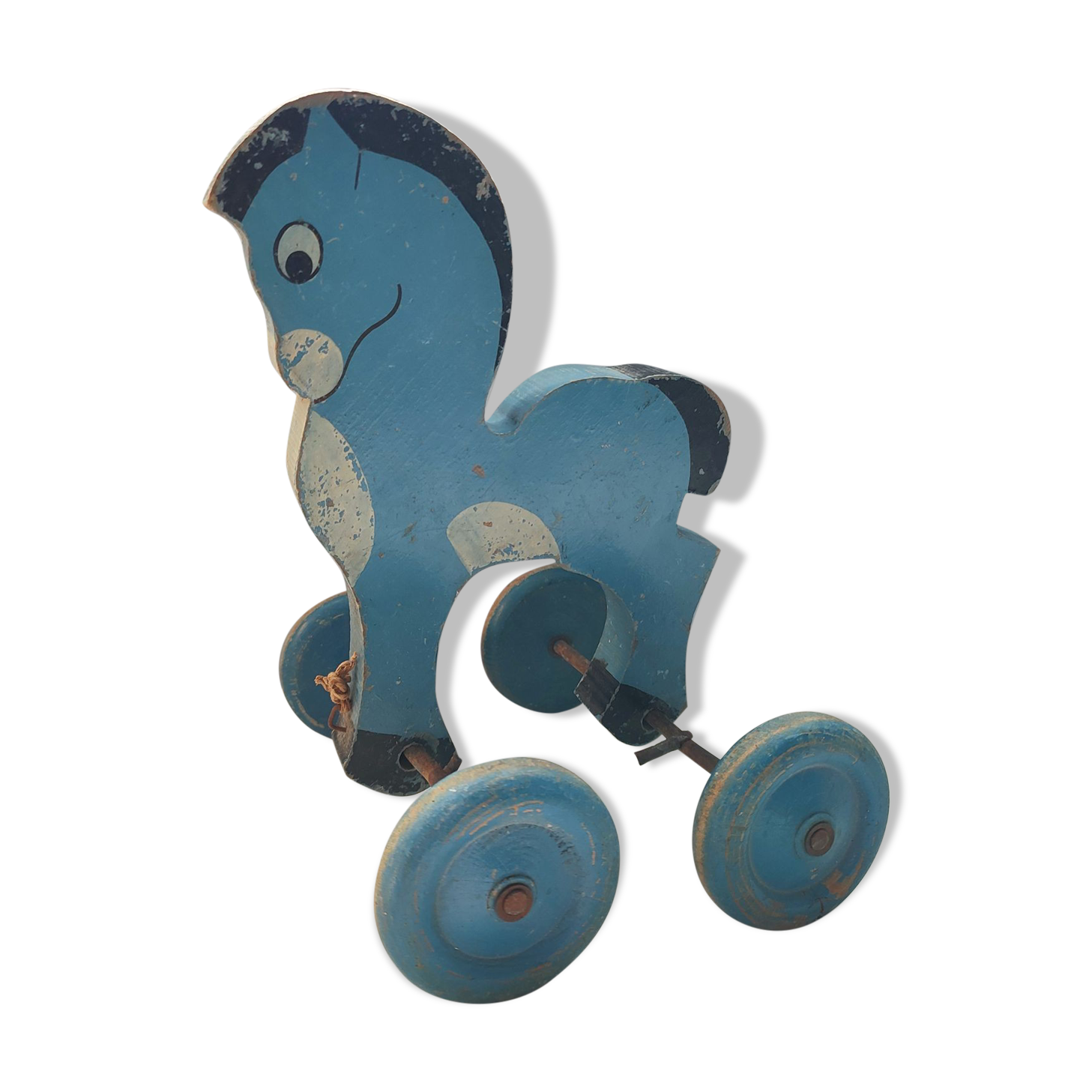 Cheval en bois sur roulettes décoration jouet à tirer